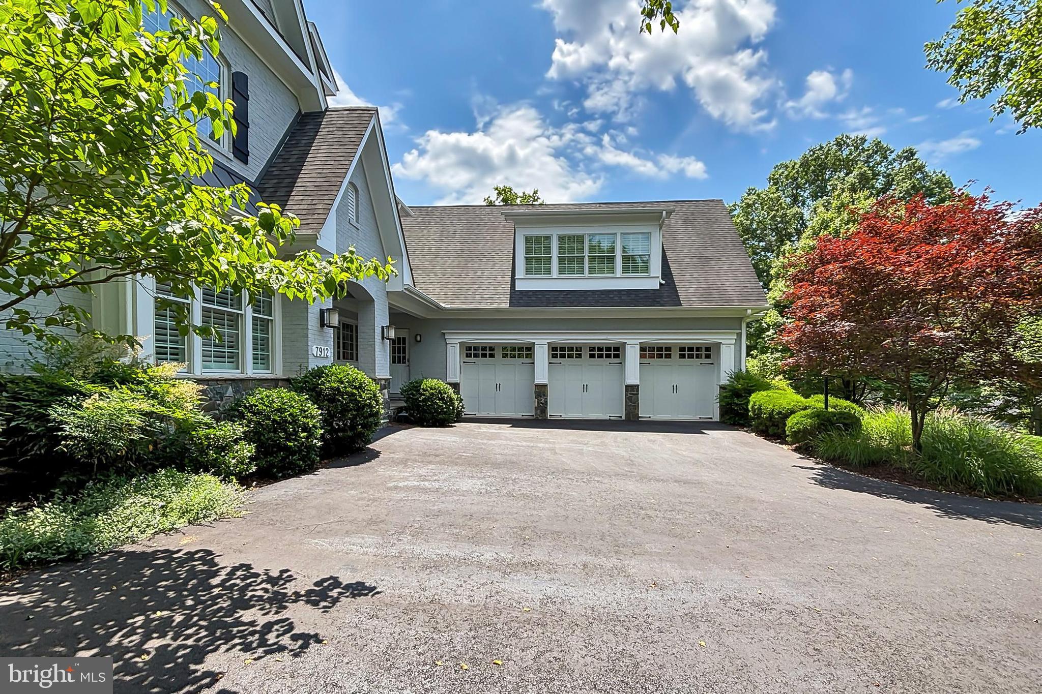 WEST SPRINGFIELD - Residential