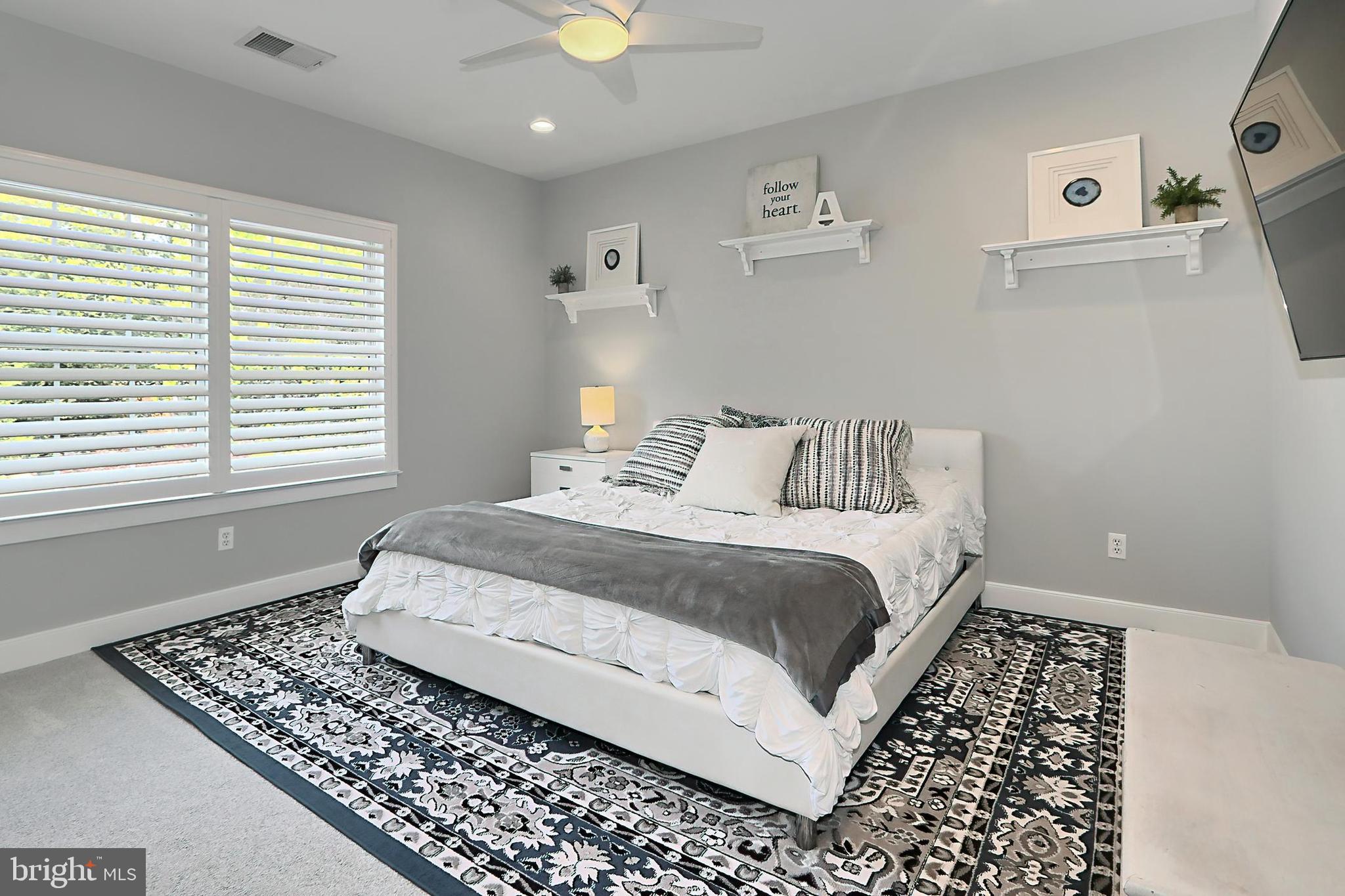 WEST SPRINGFIELD - Residential