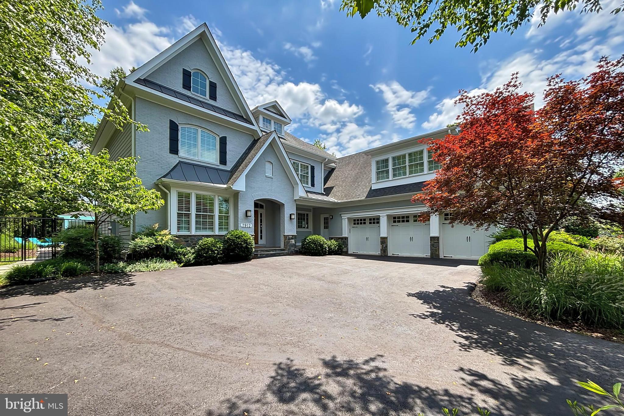 WEST SPRINGFIELD - Residential