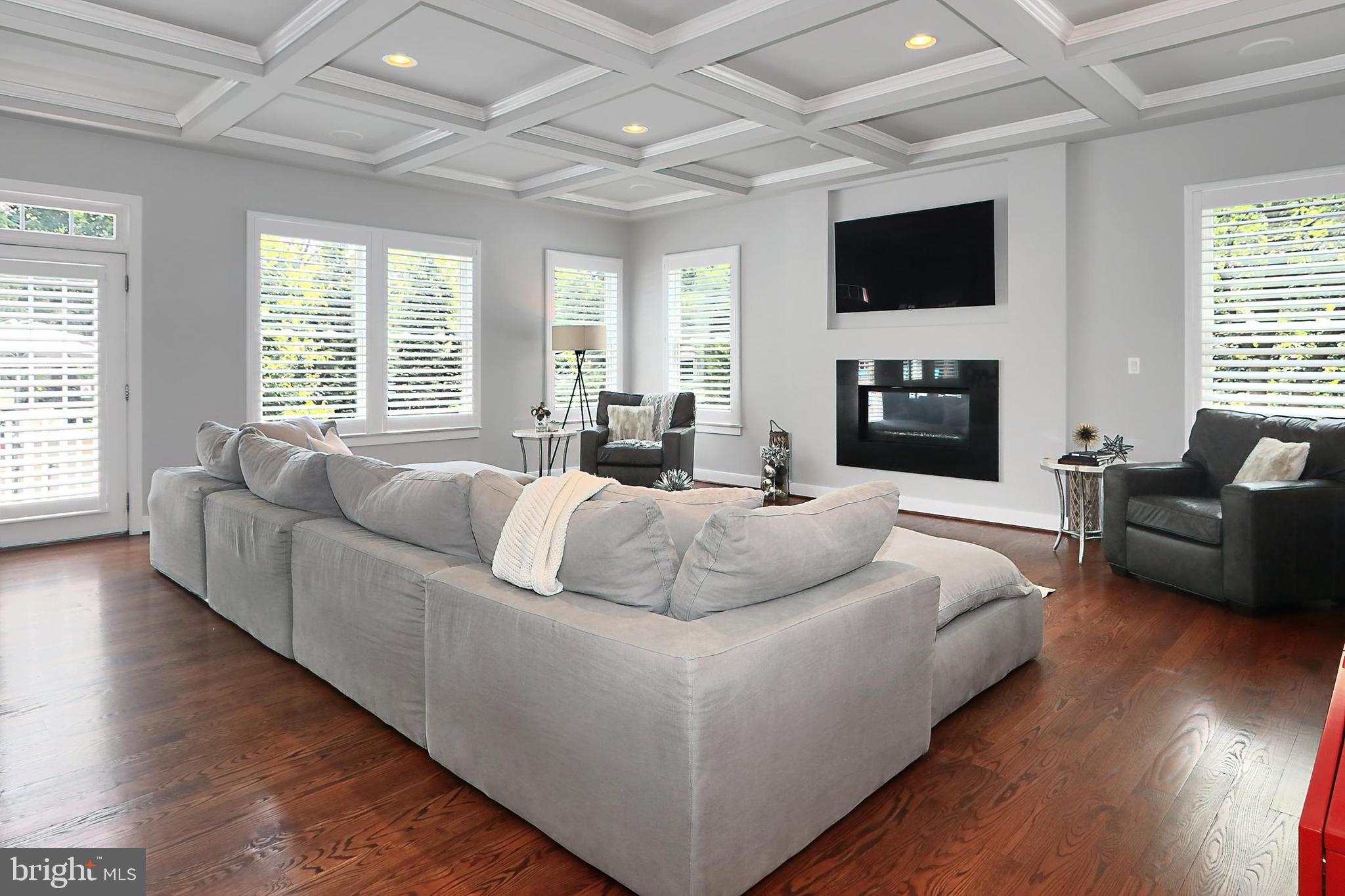 WEST SPRINGFIELD - Residential