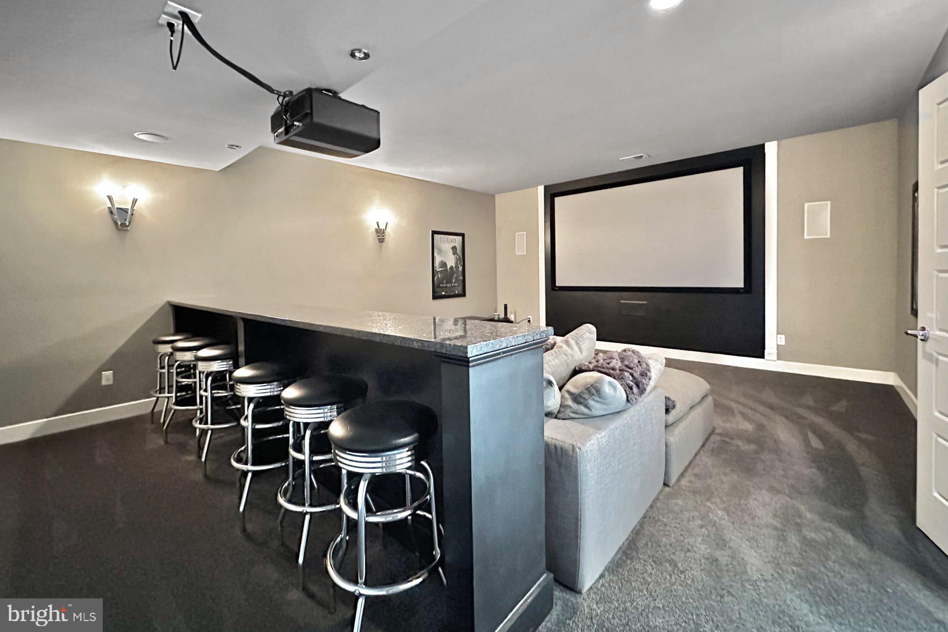 WEST SPRINGFIELD - Residential