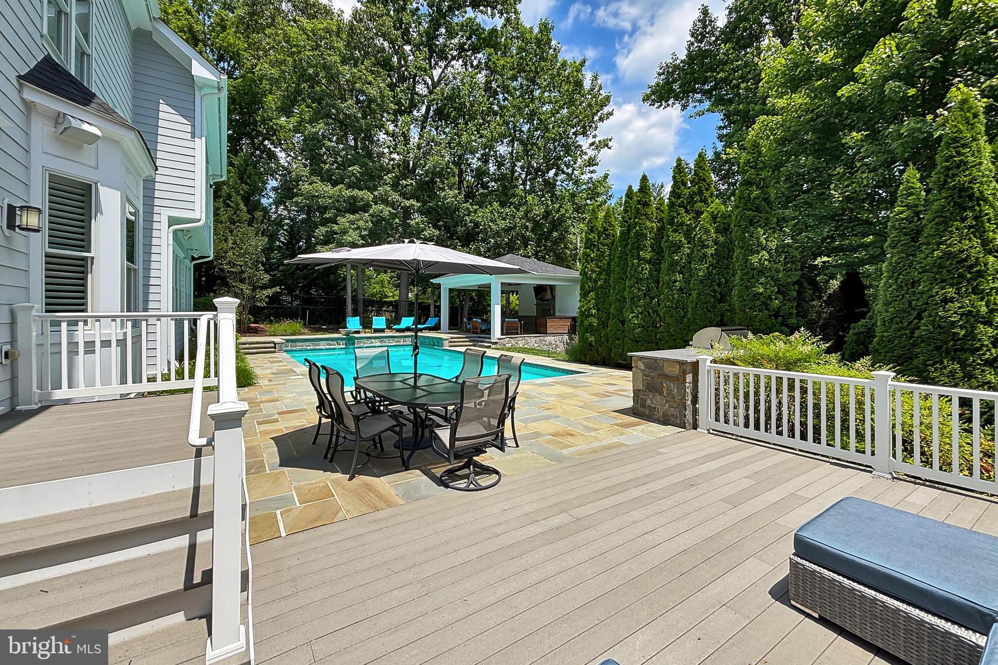 WEST SPRINGFIELD - Residential