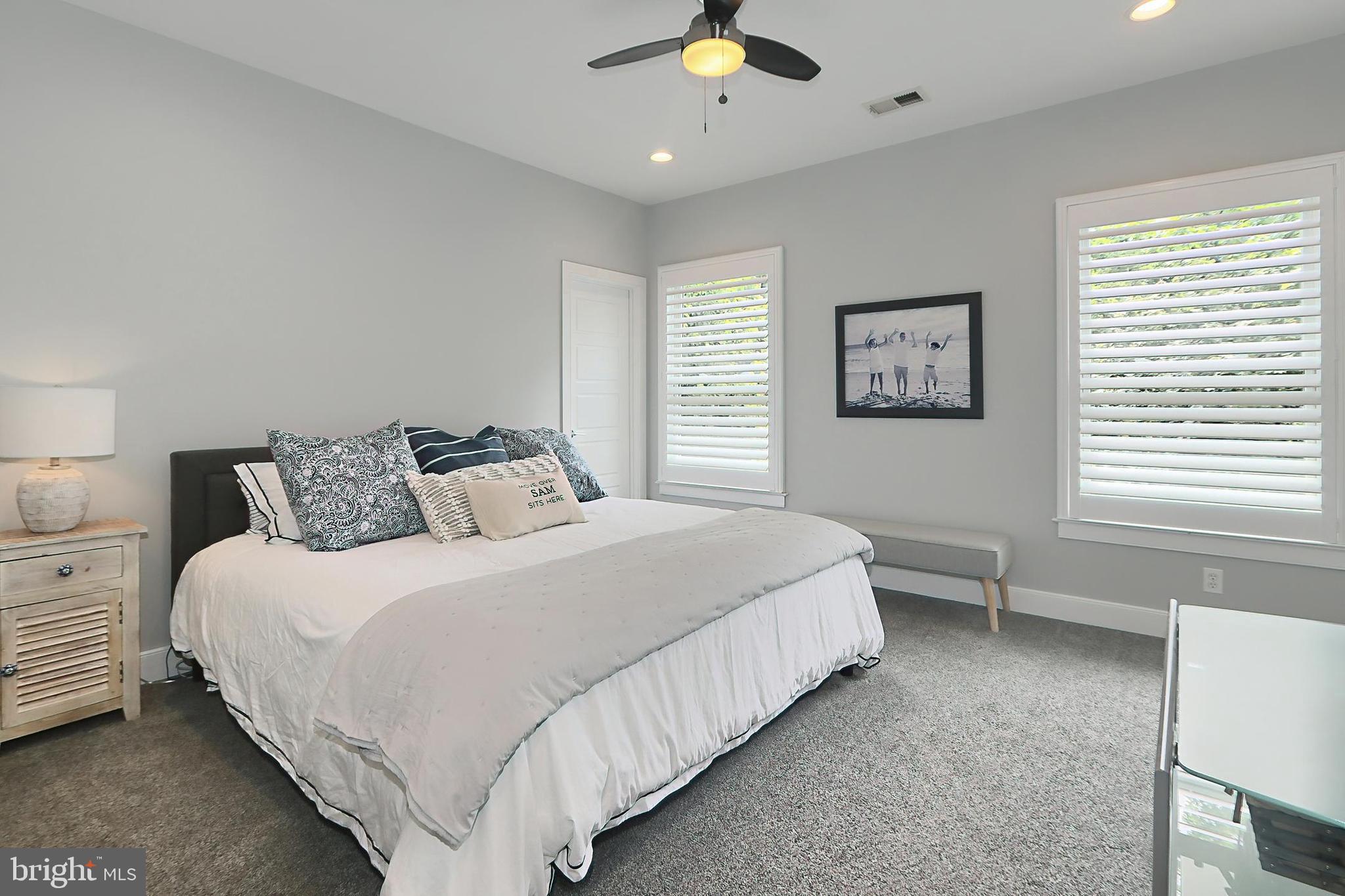 WEST SPRINGFIELD - Residential