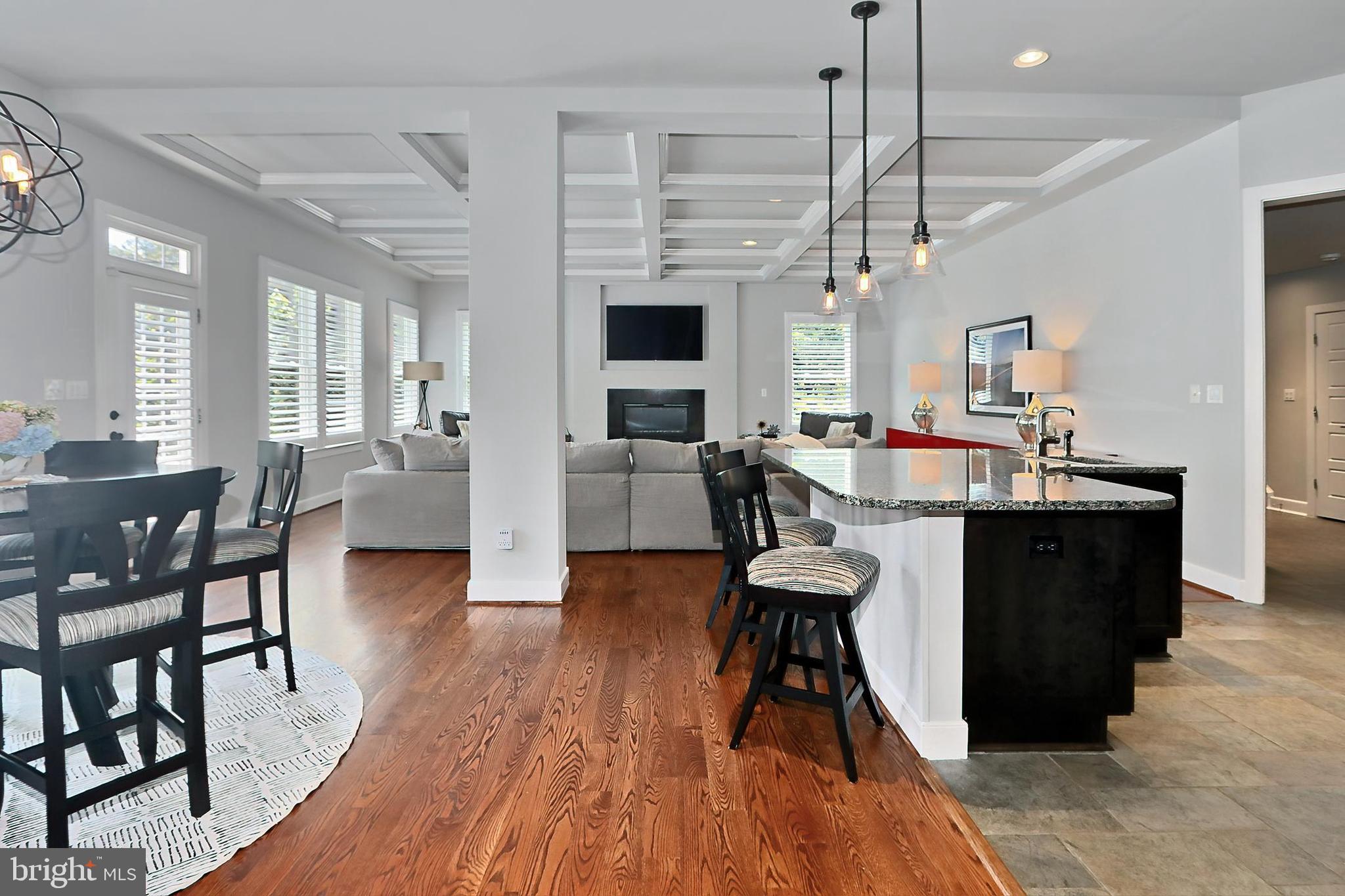 WEST SPRINGFIELD - Residential