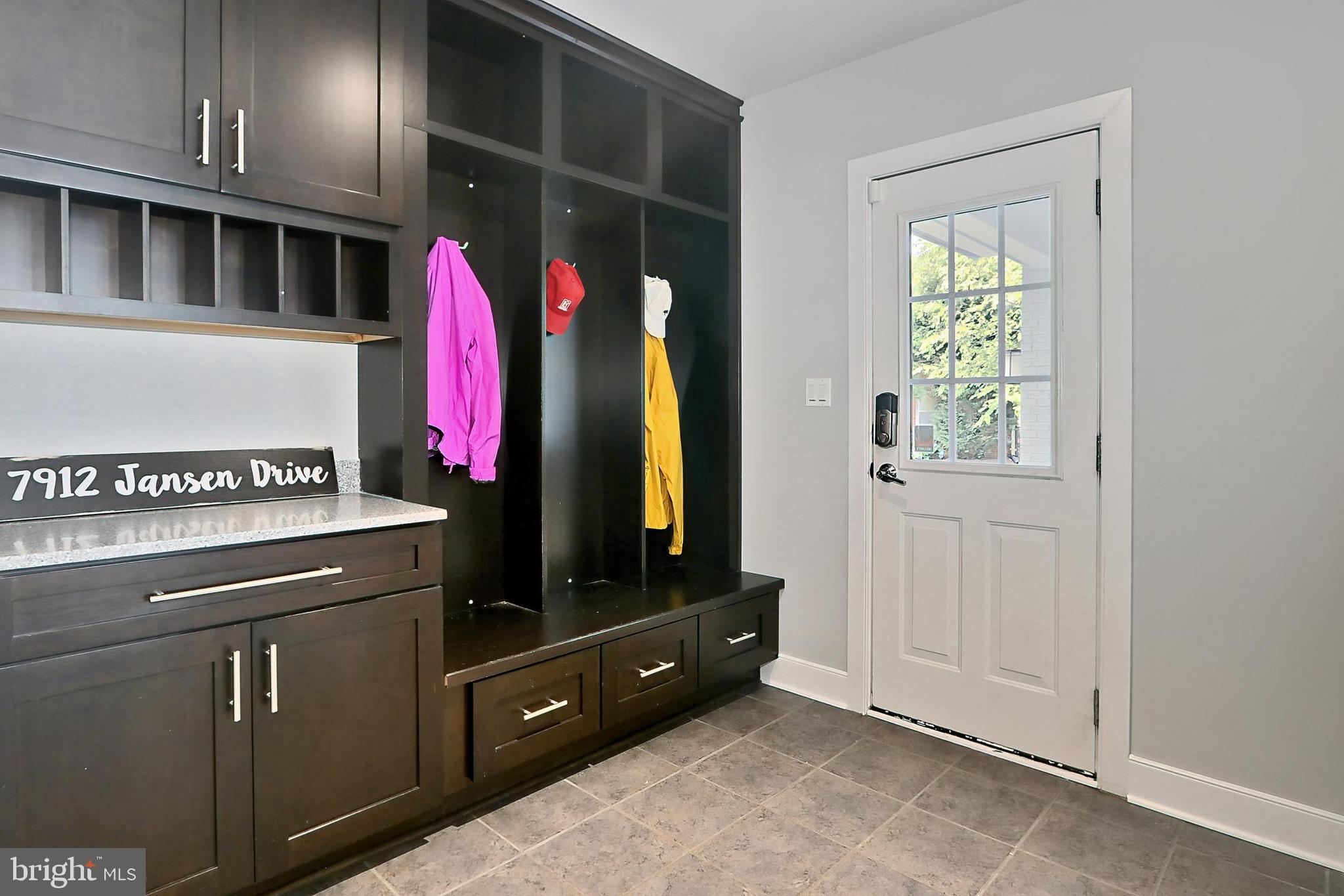 WEST SPRINGFIELD - Residential