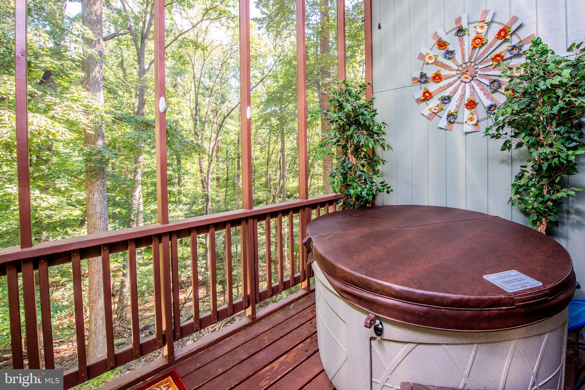 THE WOODS - Residential