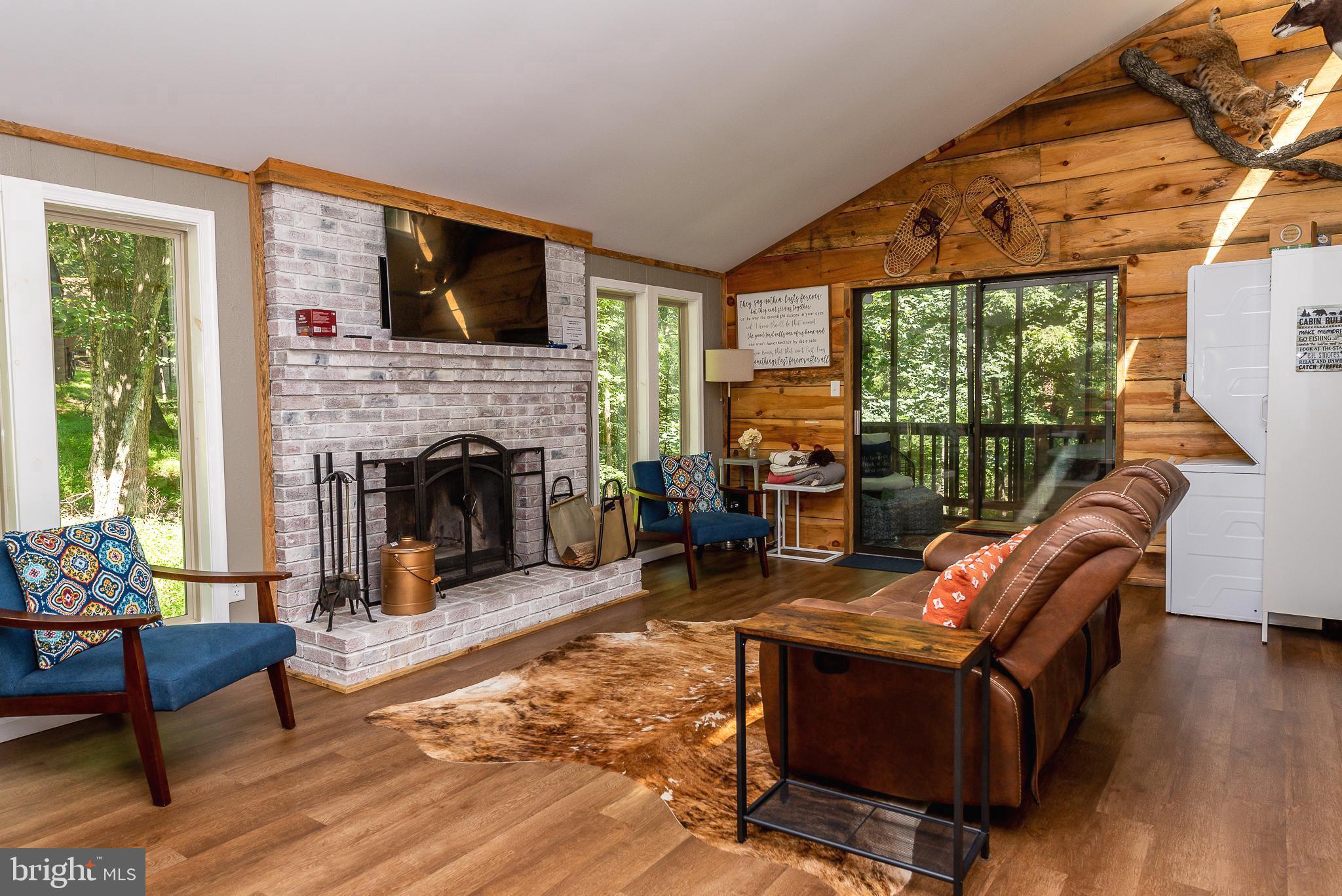 THE WOODS - Residential