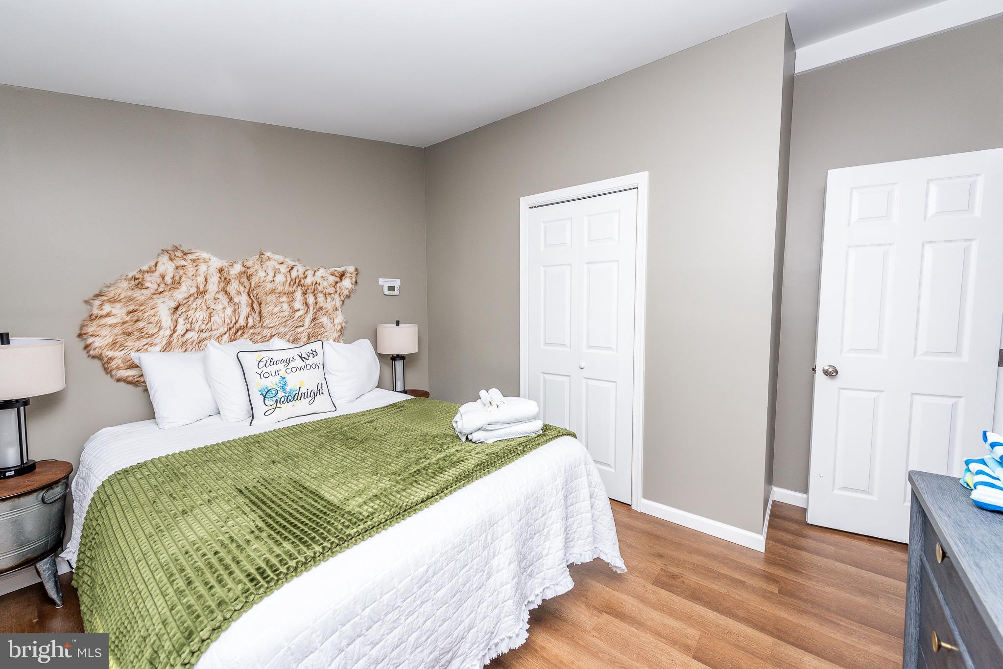 THE WOODS - Residential