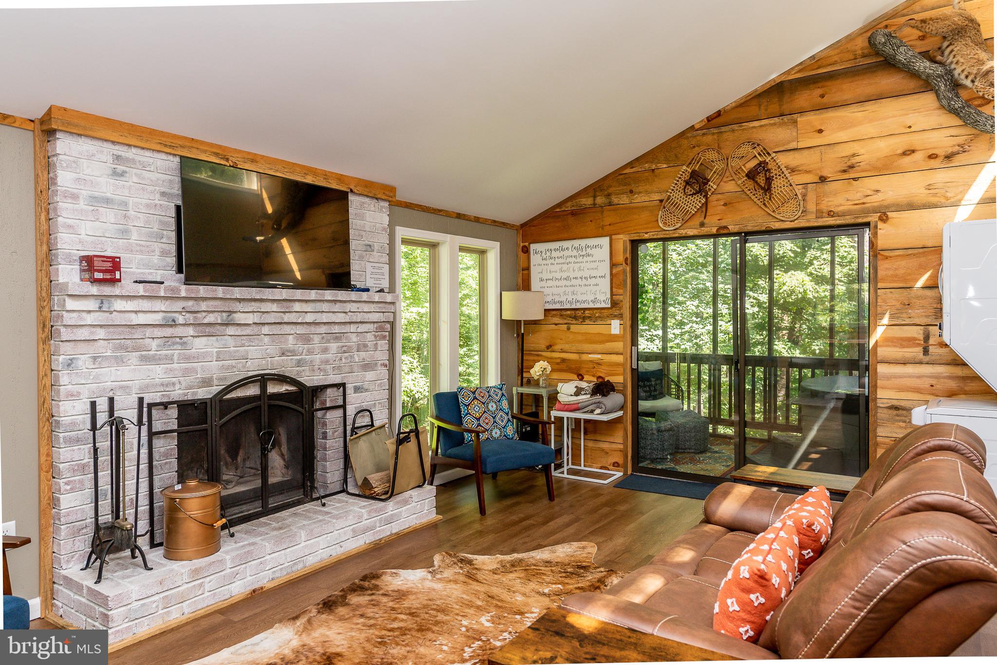 THE WOODS - Residential