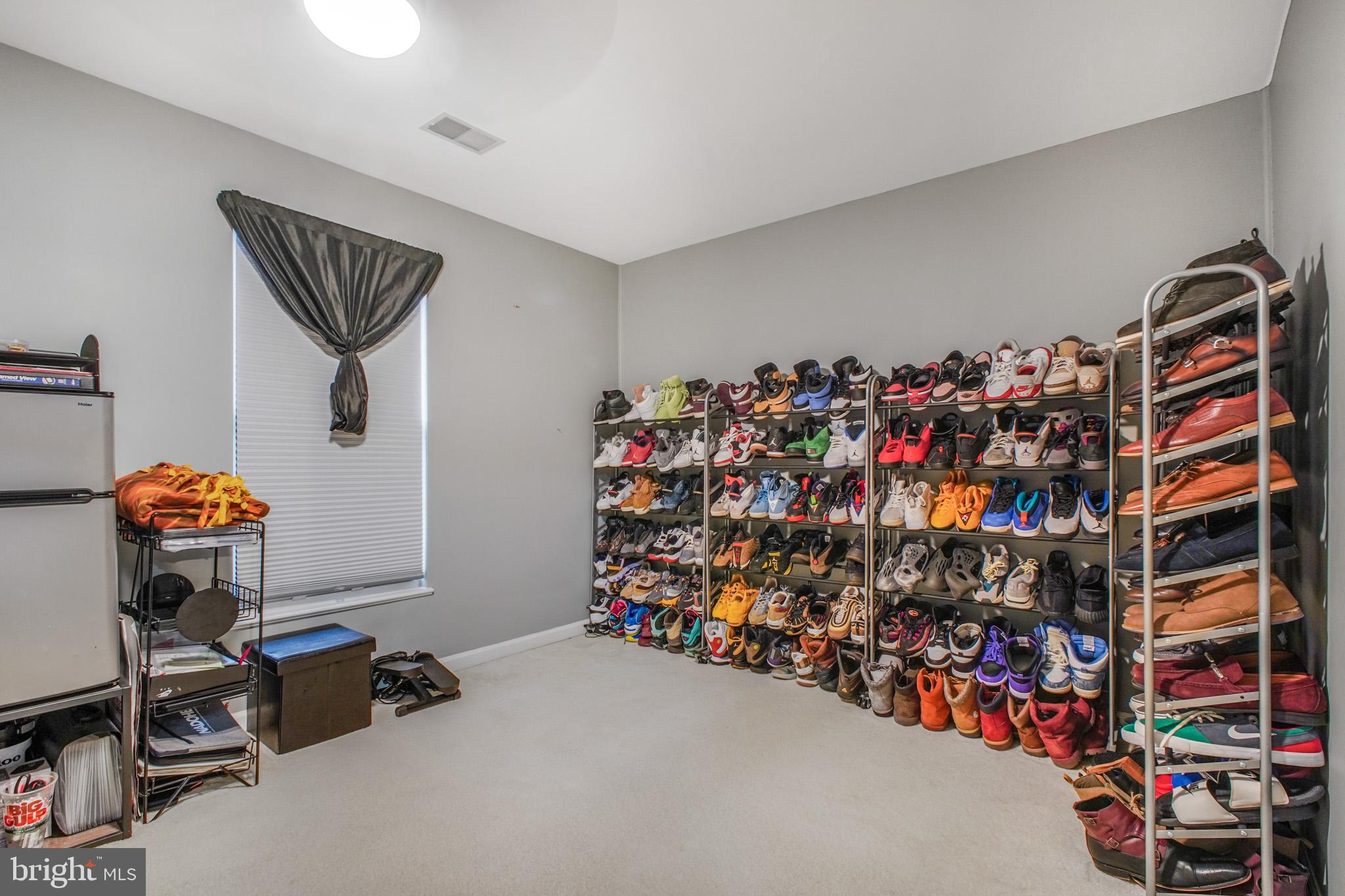 TURNBERRY VILLAGE - Residential