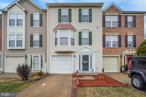 Townhouse For Sale - 4503 Turnberry Drive<br/> FREDERICKSBURG, VA 22408