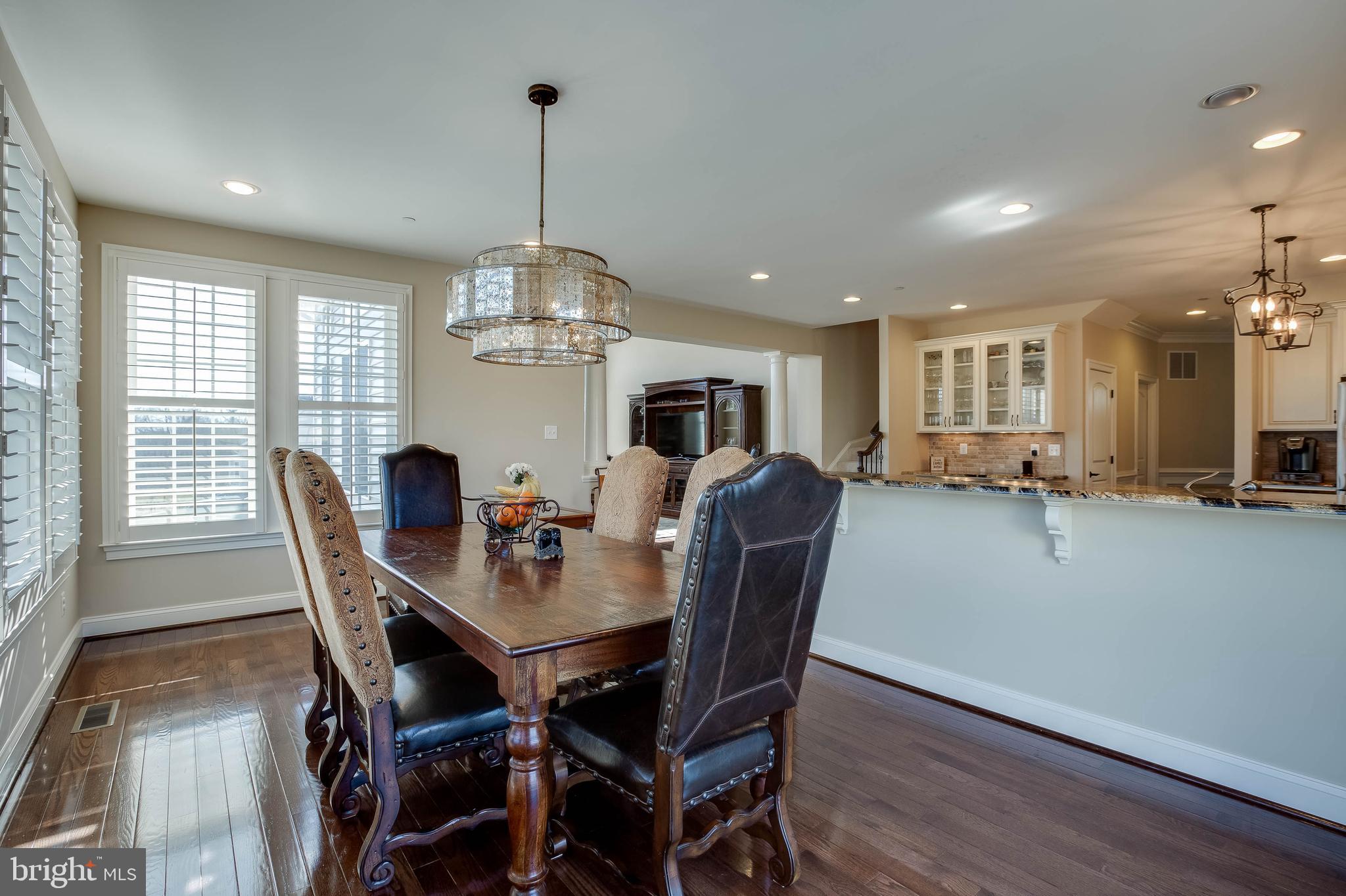 CLOVERFIELD - Residential