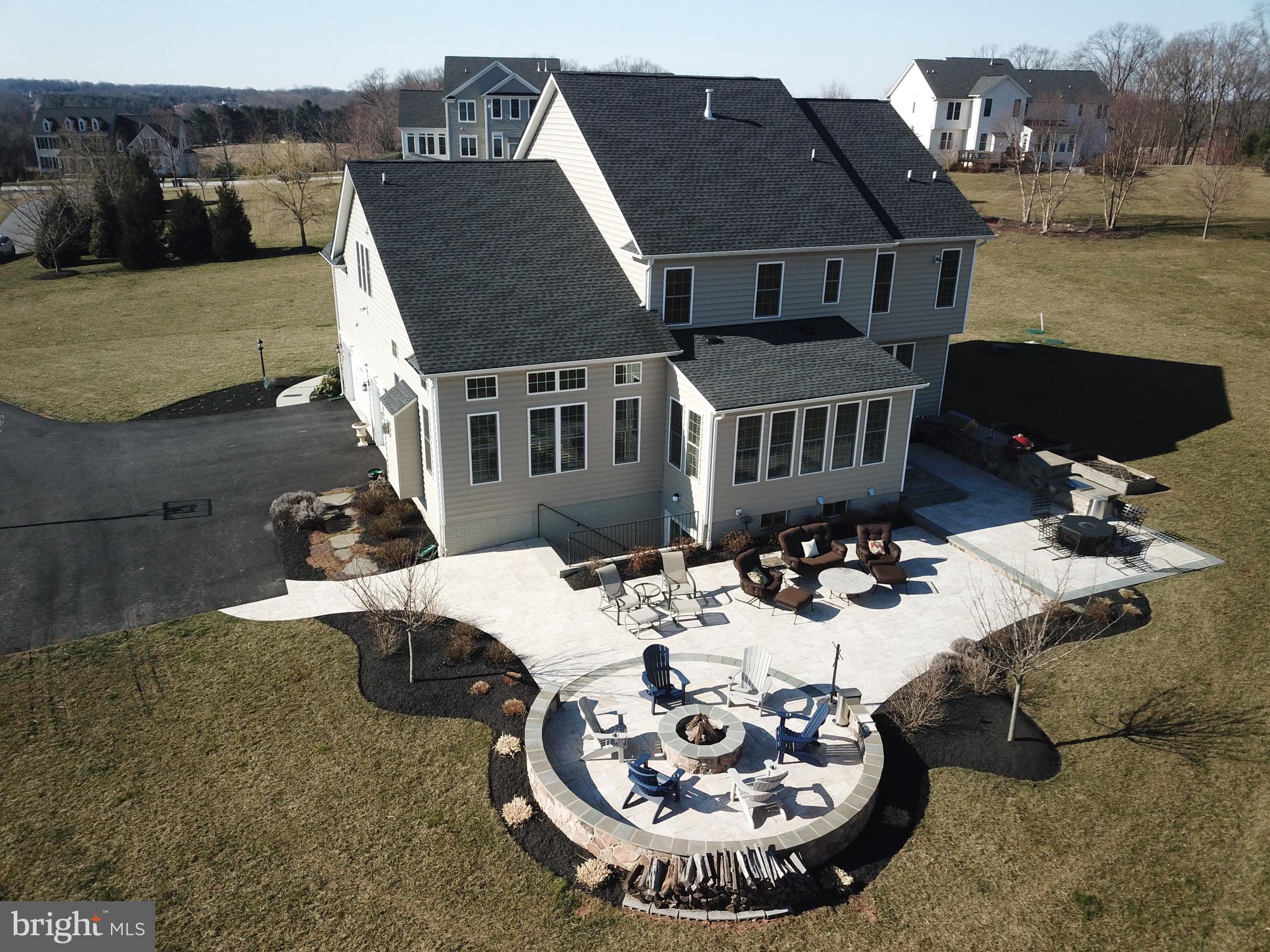 CLOVERFIELD - Residential