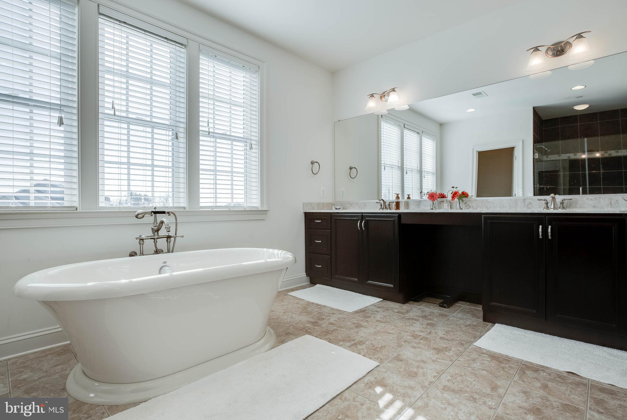 CLOVERFIELD - Residential