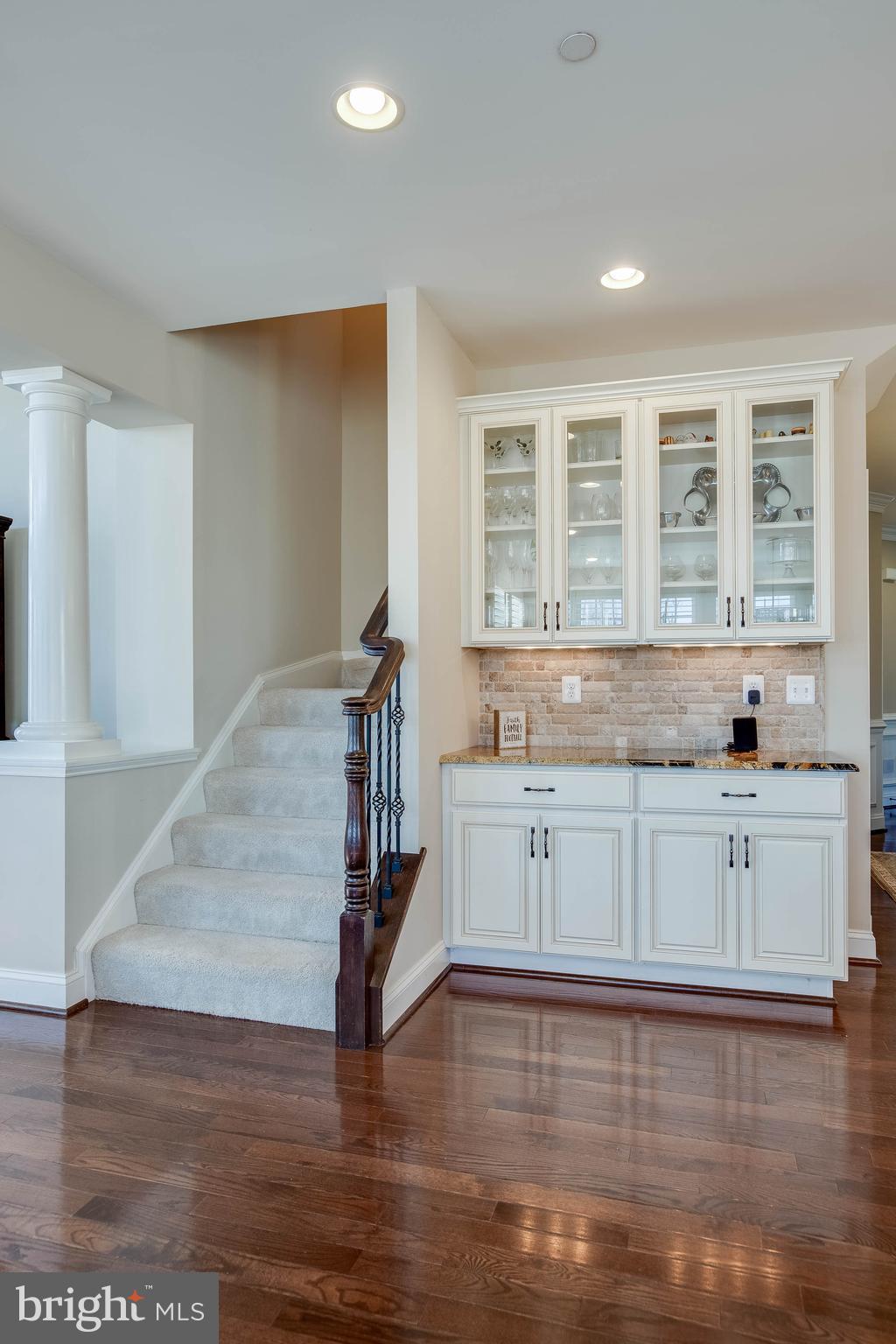 CLOVERFIELD - Residential