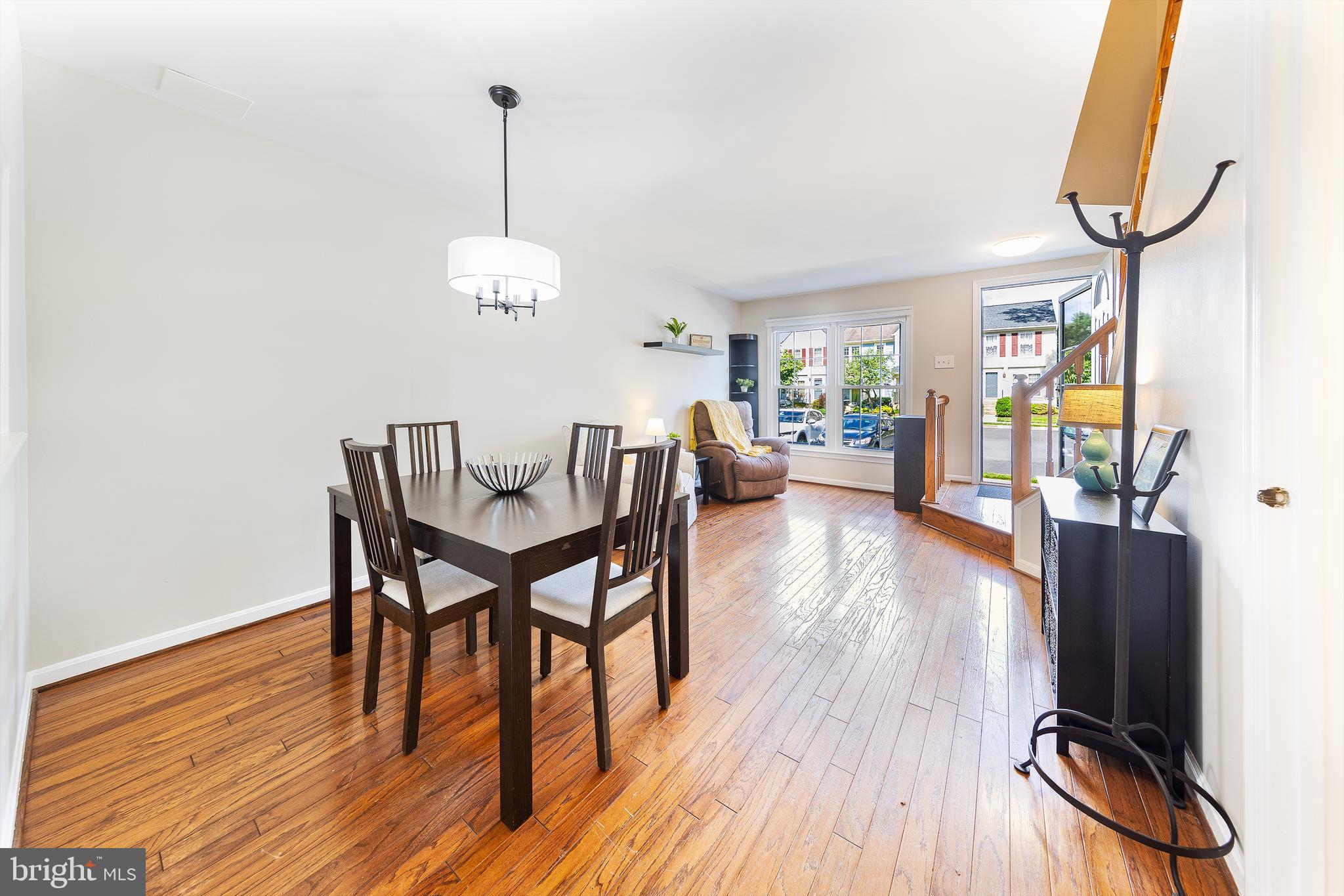 SOUTH KINGS STATION - Residential