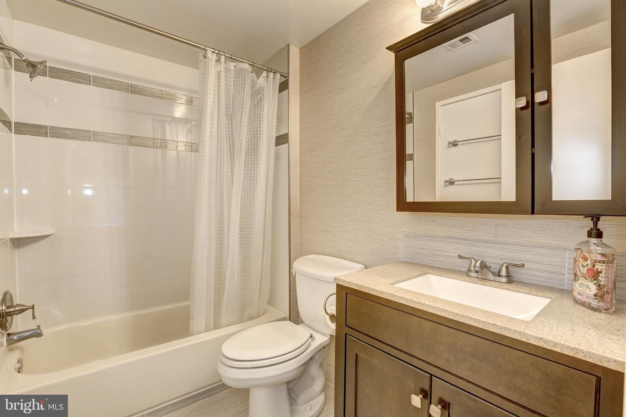 MIRAMONT VILLAS CODM - Residential Lease