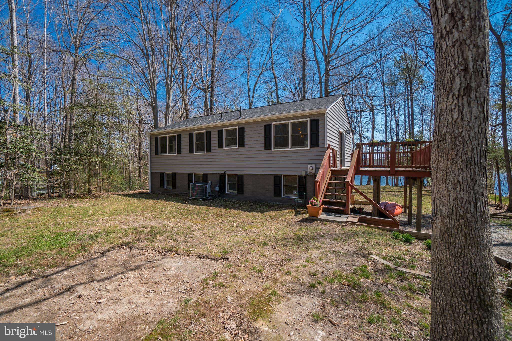 LAKE CAROLINE - Residential