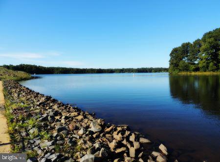 LAKE CAROLINE - Residential