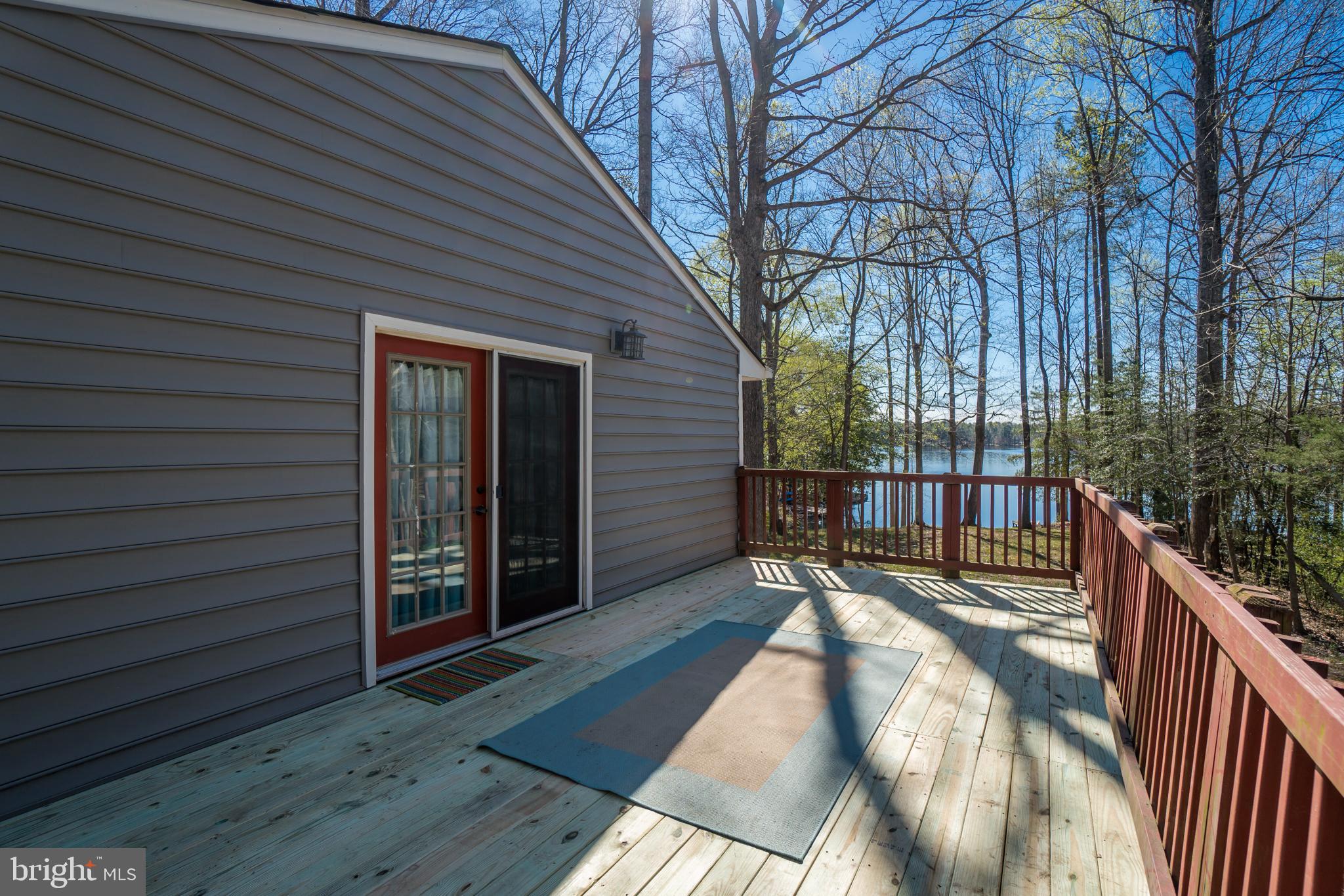 LAKE CAROLINE - Residential