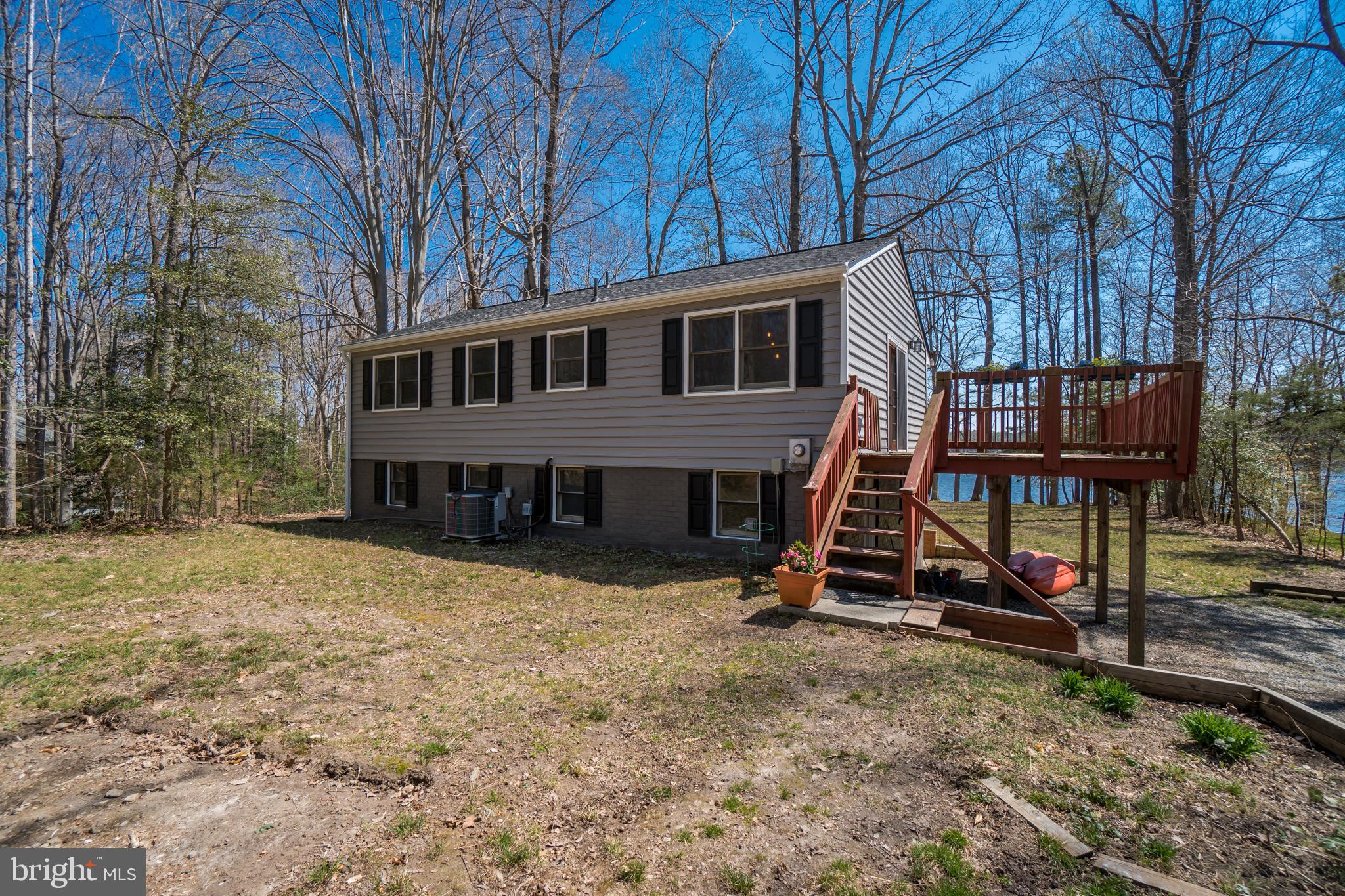 LAKE CAROLINE - Residential