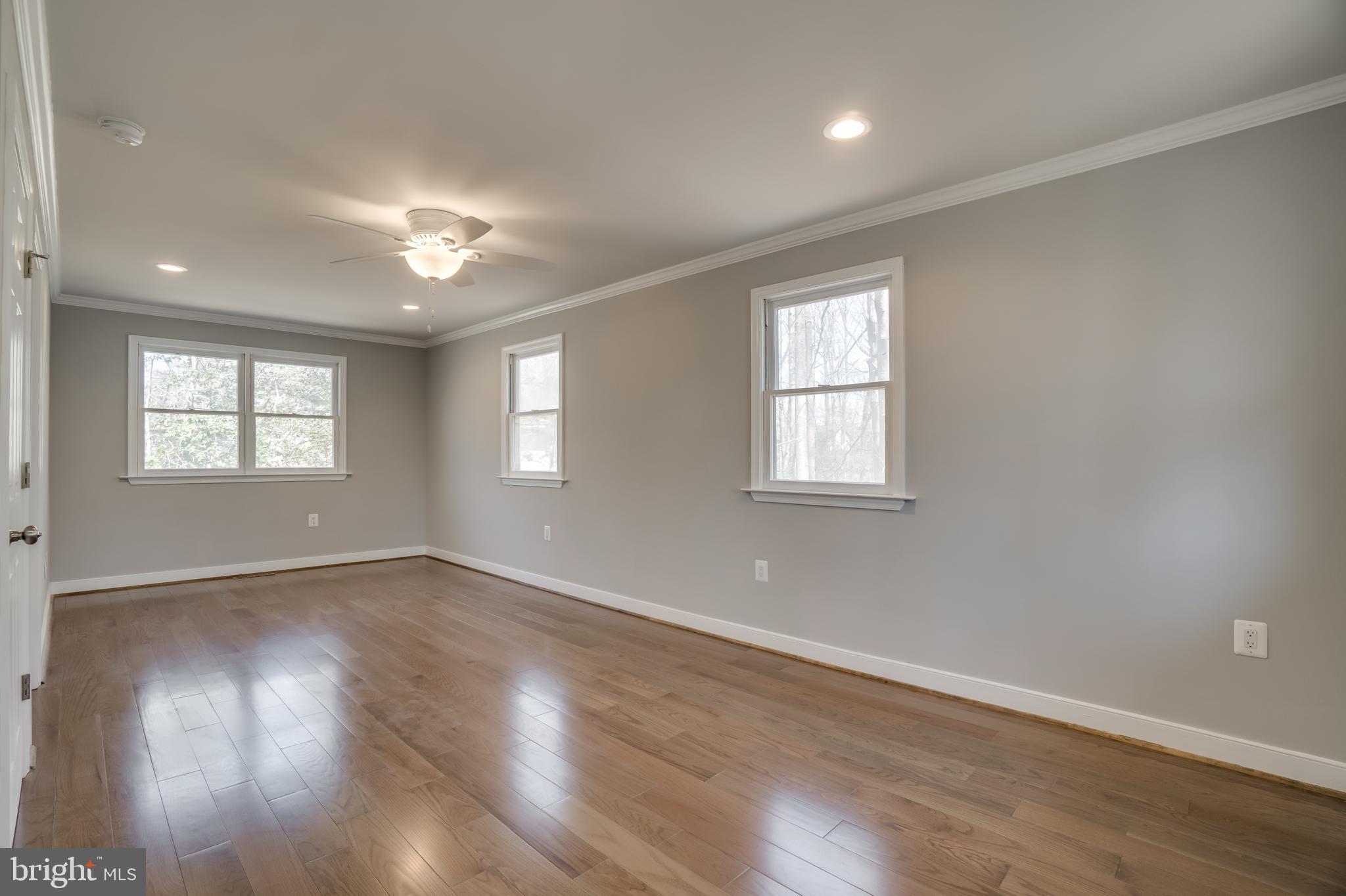 LAKE CAROLINE - Residential