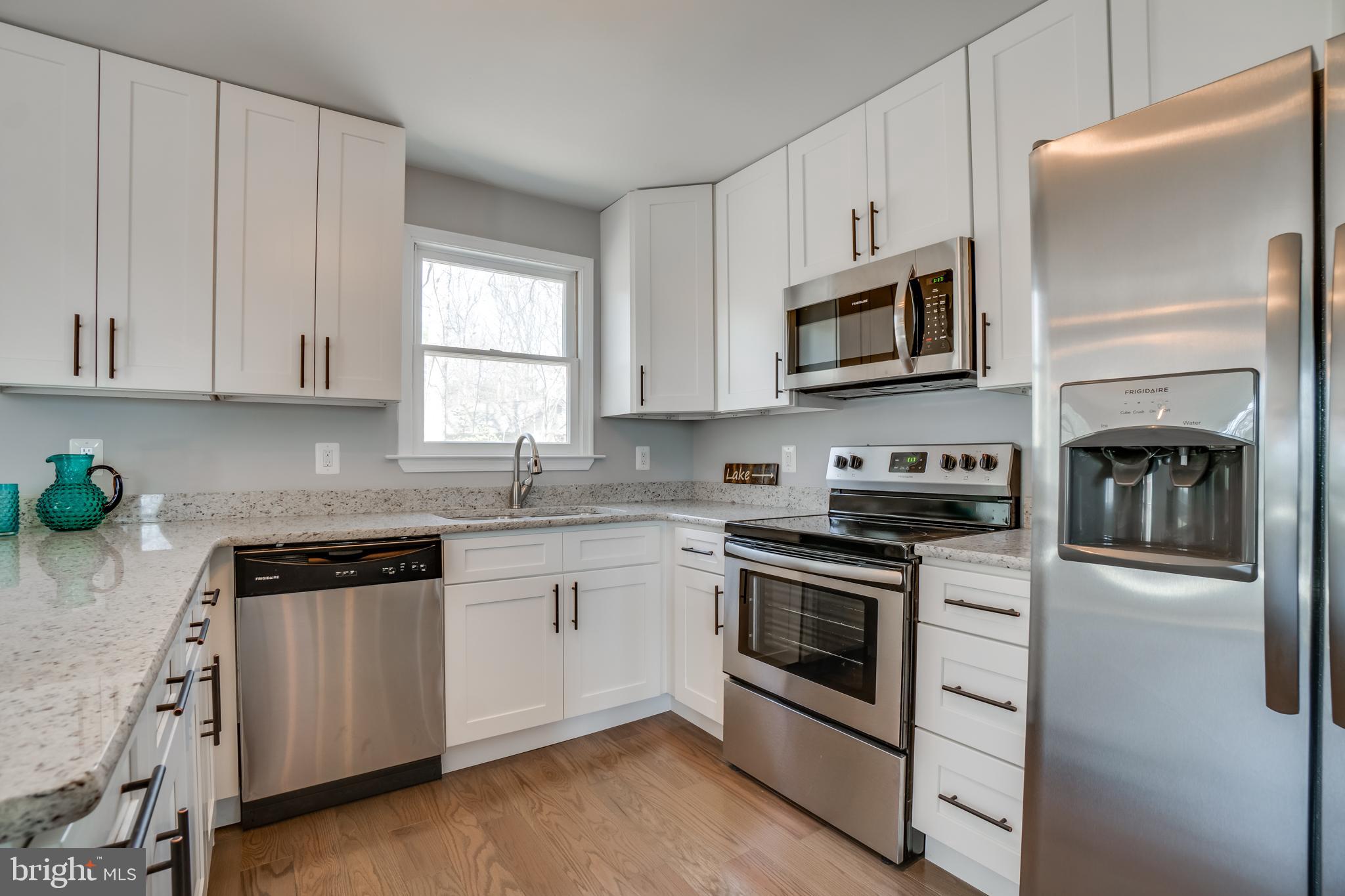 LAKE CAROLINE - Residential