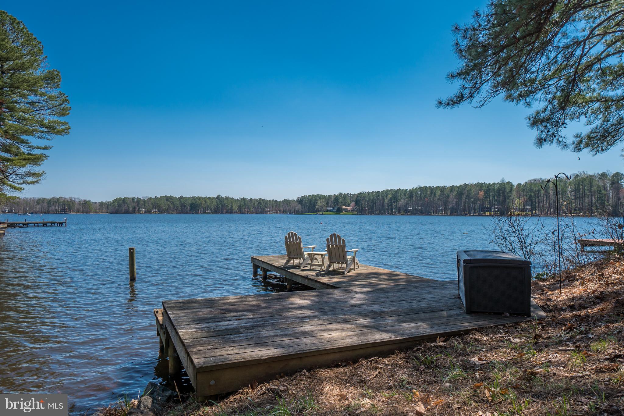 LAKE CAROLINE - Residential