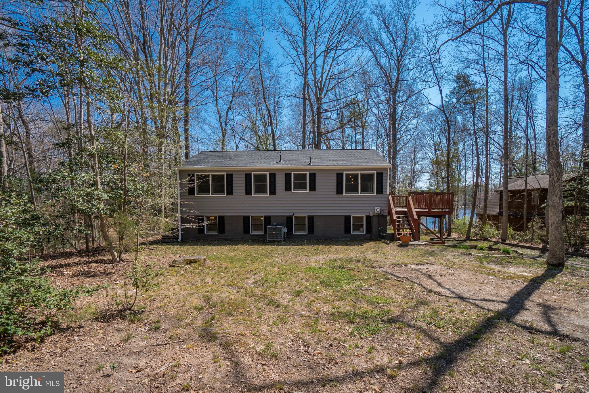 LAKE CAROLINE - Residential