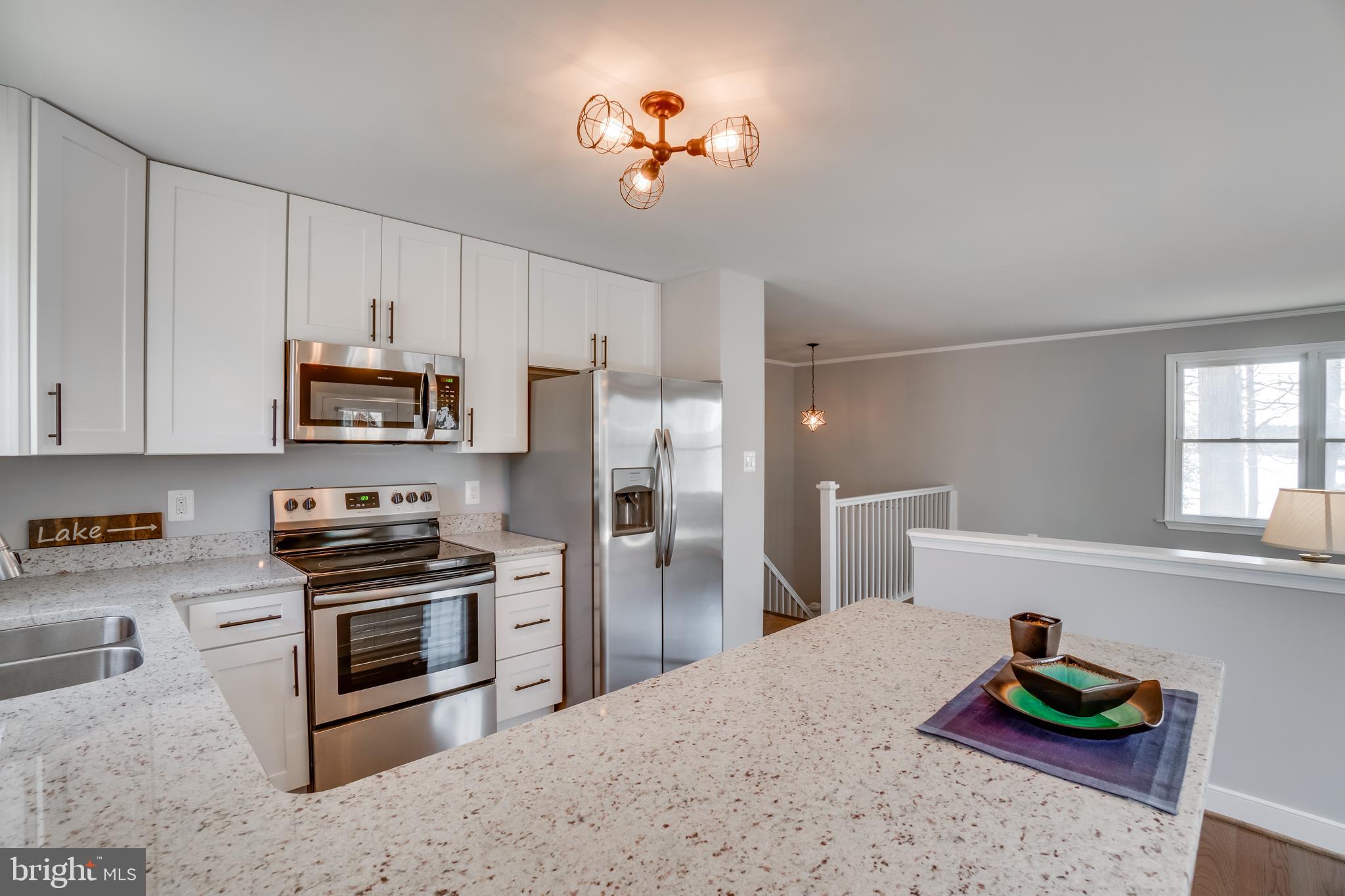 LAKE CAROLINE - Residential