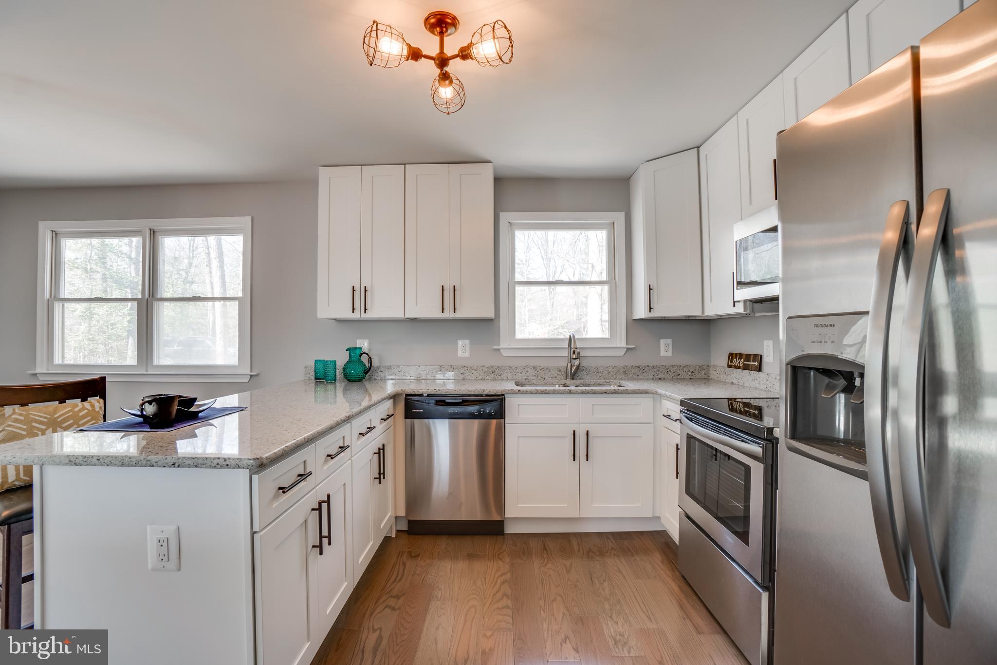 LAKE CAROLINE - Residential