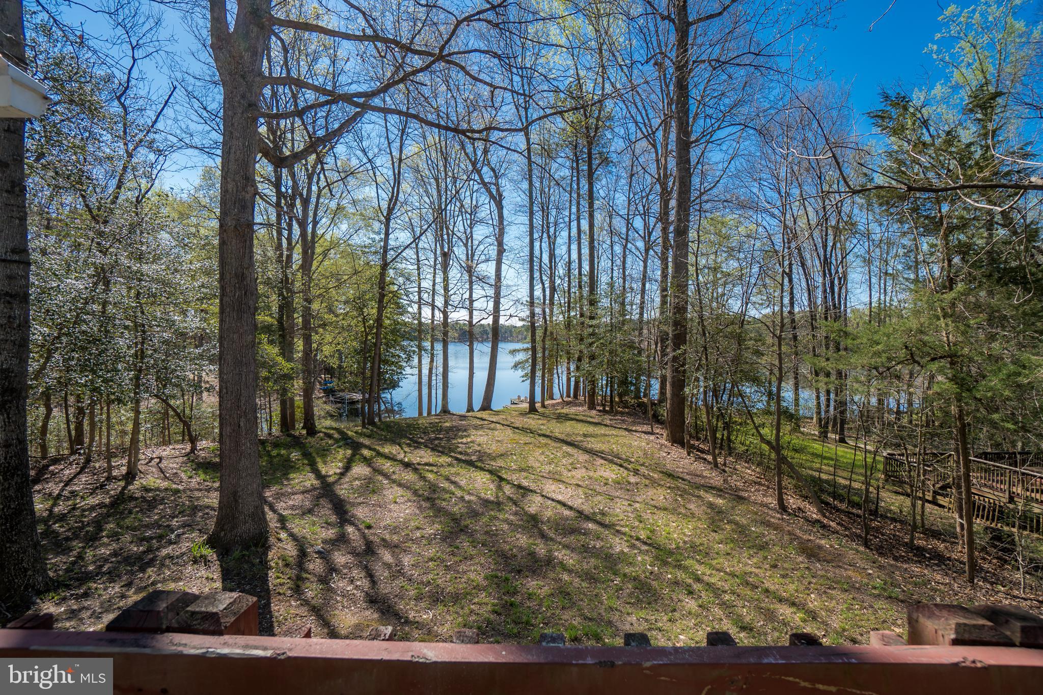 LAKE CAROLINE - Residential