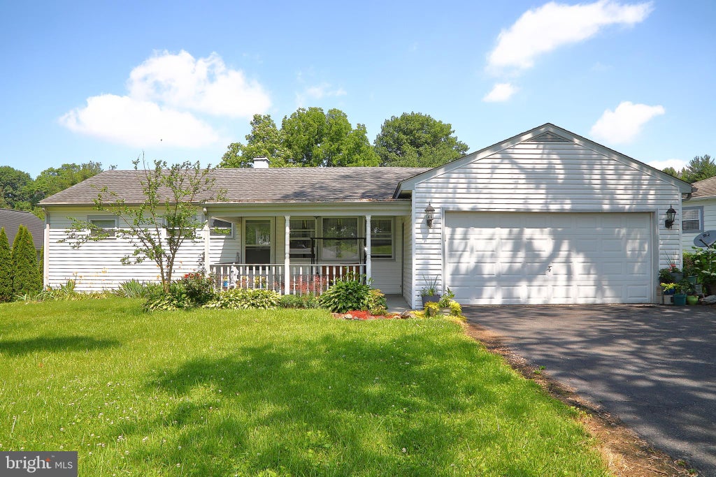 Photo of 68 Pilgrim Drive, LANCASTER, PA 17603 (MLS # PALA2090438)