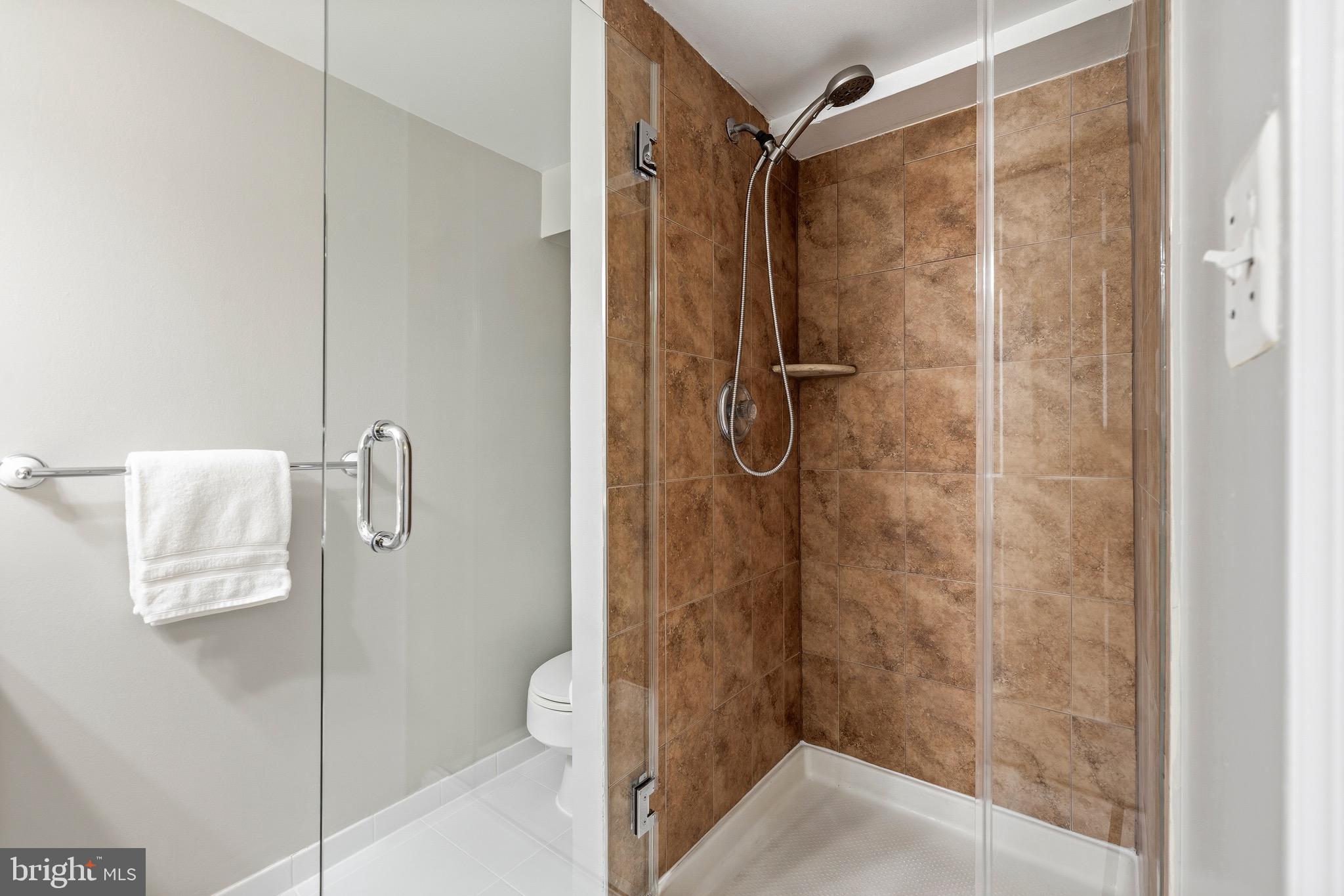 COLONIES AT MCLEAN - Residential