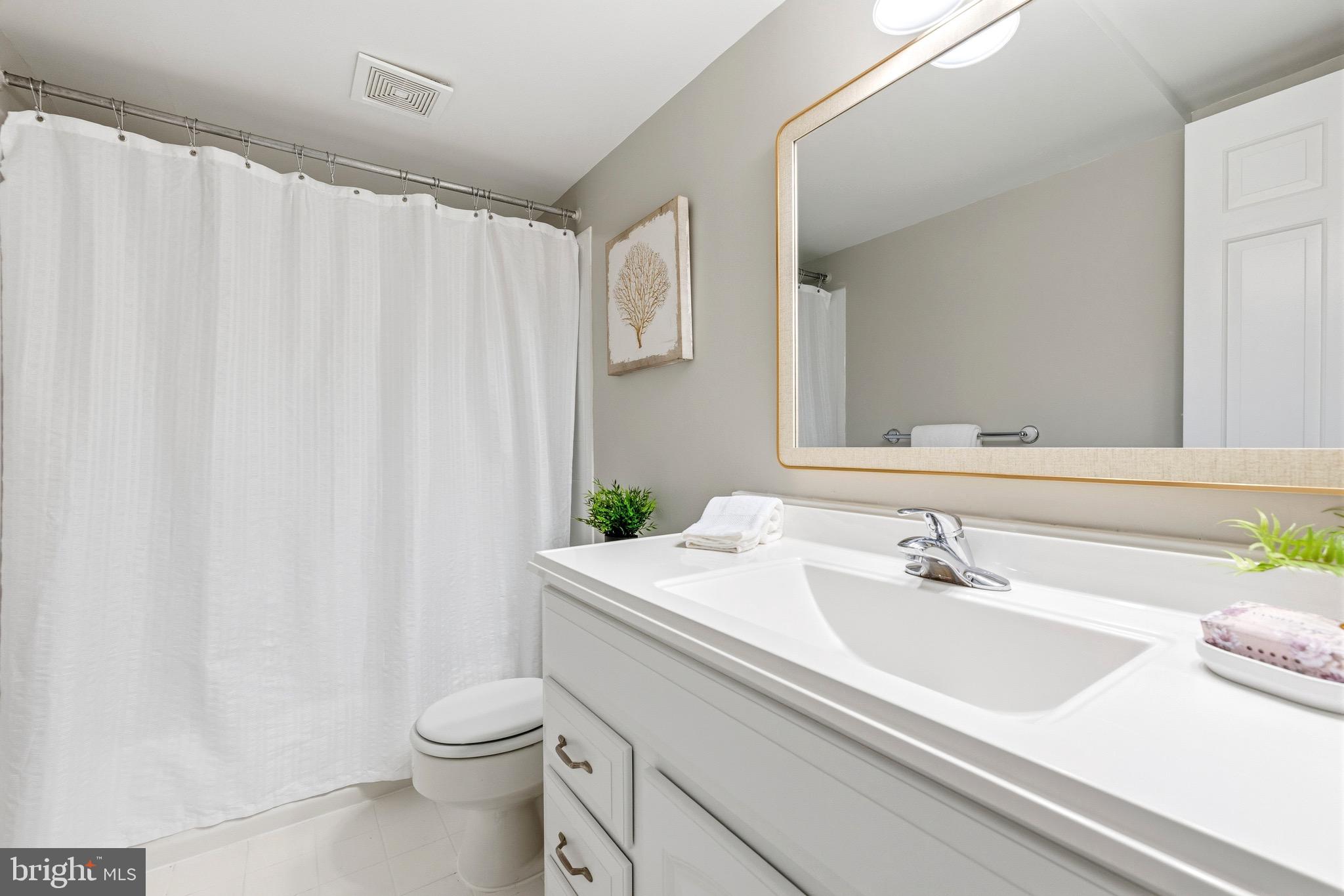 COLONIES AT MCLEAN - Residential