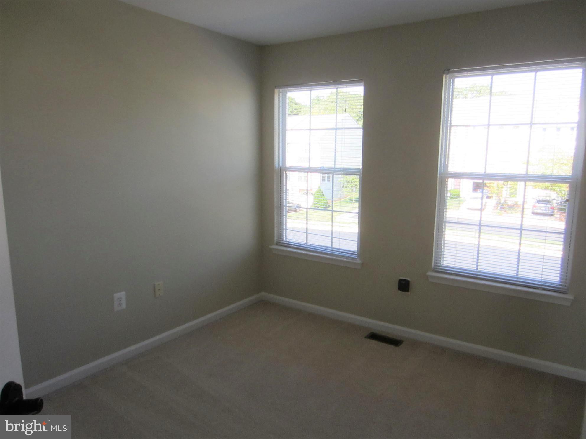 KINGSTOWNE - Residential Lease