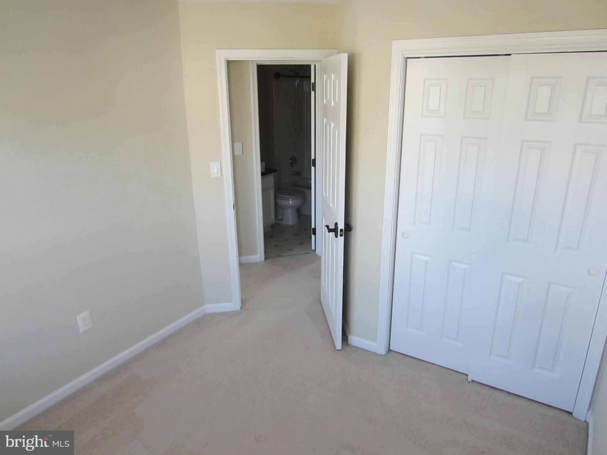 KINGSTOWNE - Residential Lease