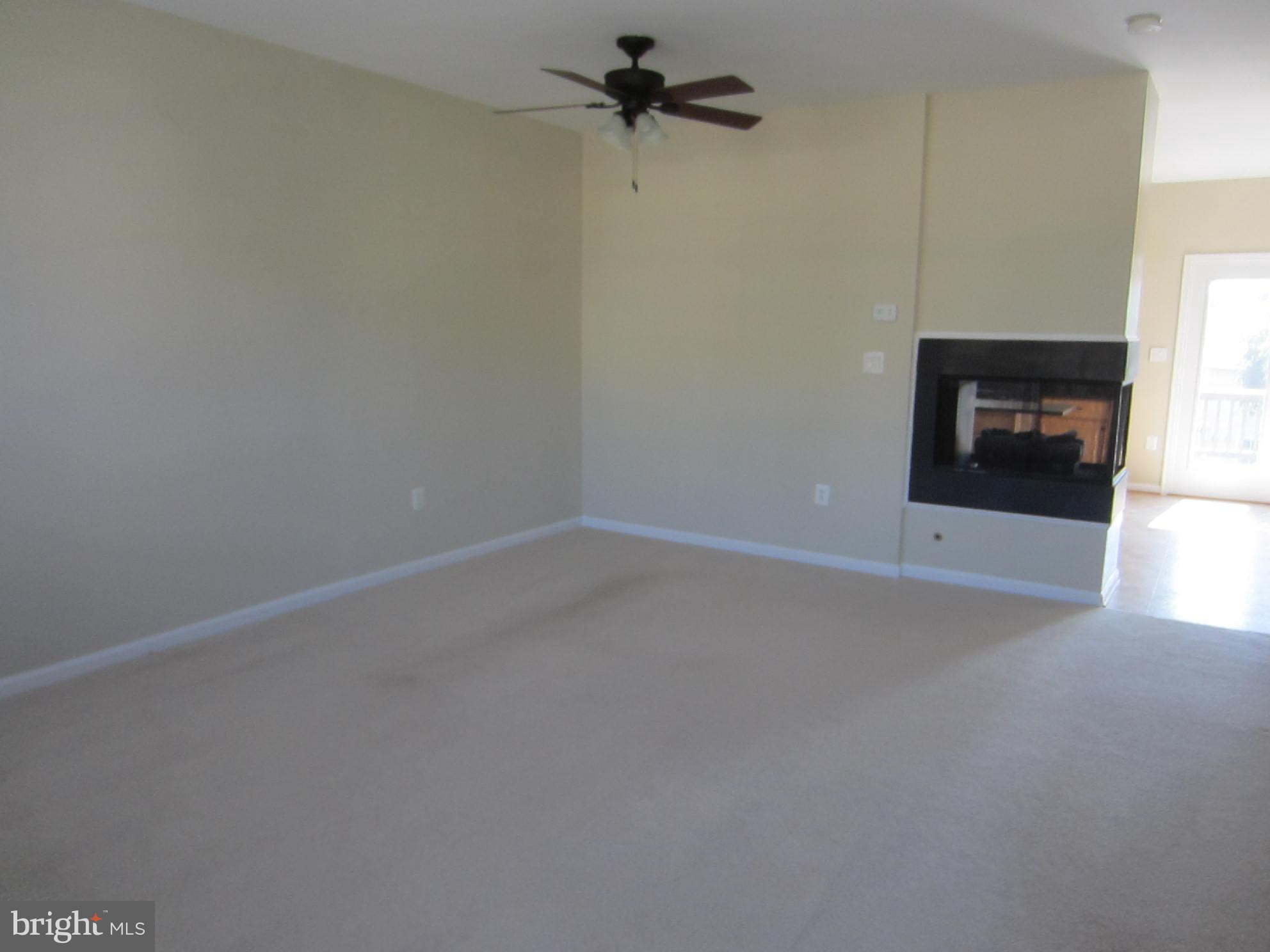 KINGSTOWNE - Residential Lease