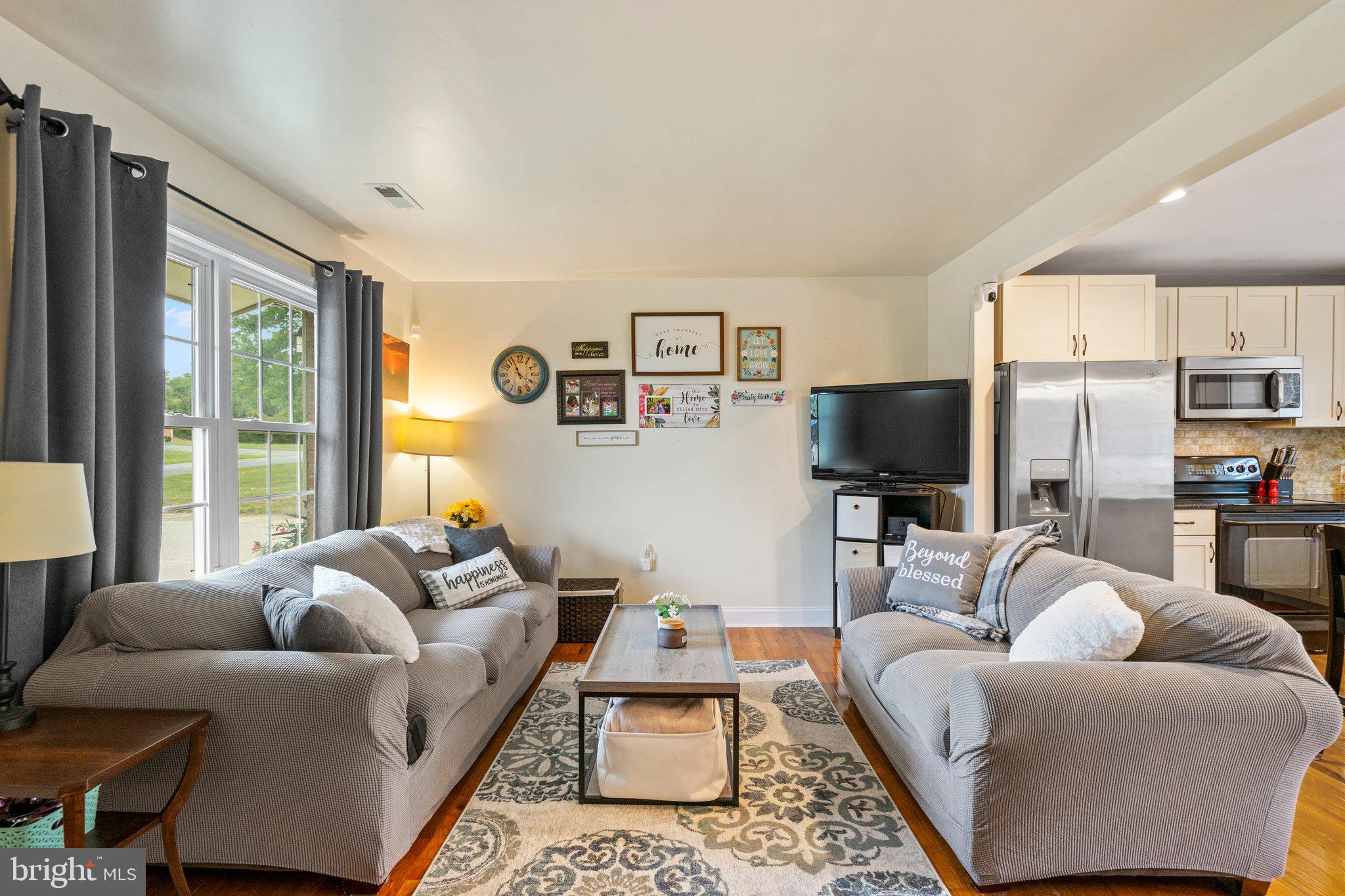 FAIRVIEW ACRES - Residential