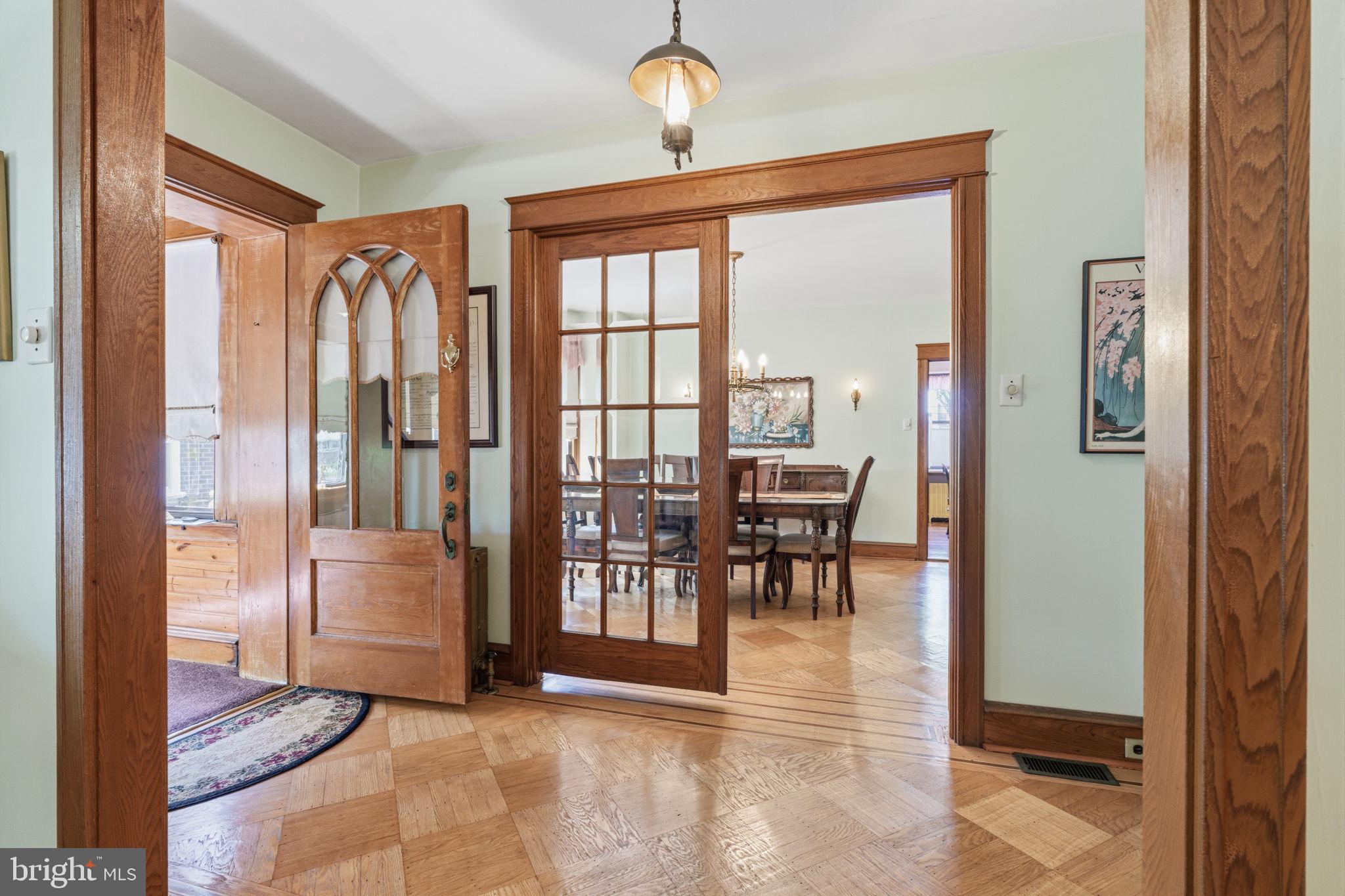 LAWNDALE - Residential