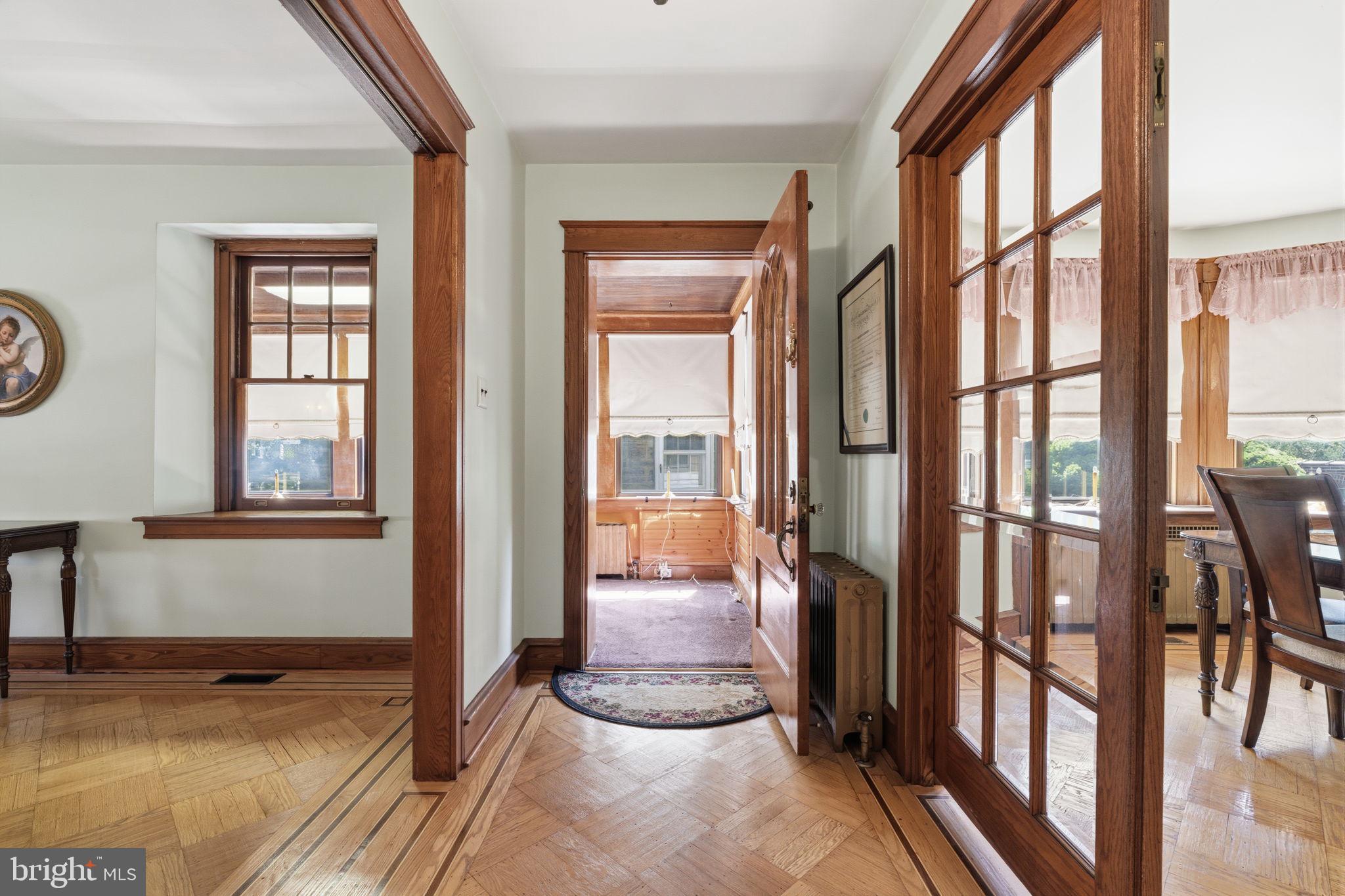 LAWNDALE - Residential