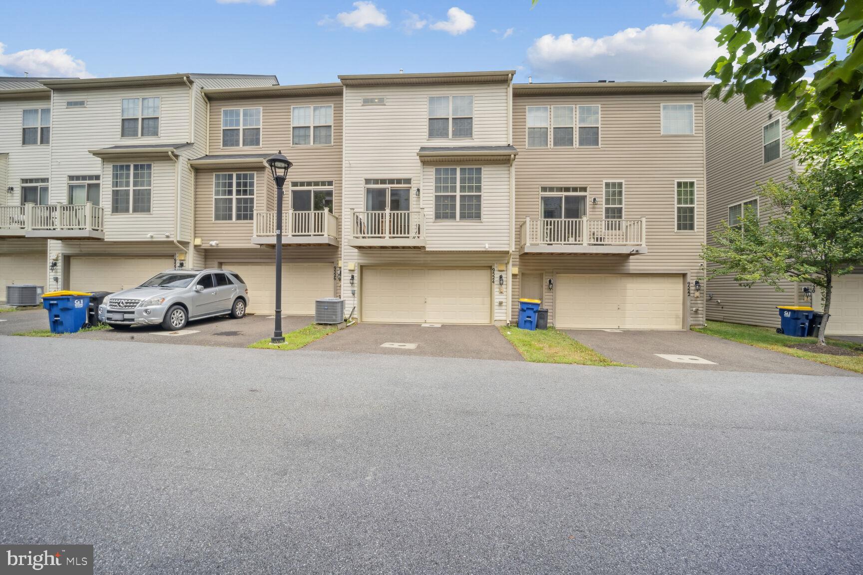 9524 SMITHVIEW PLACE