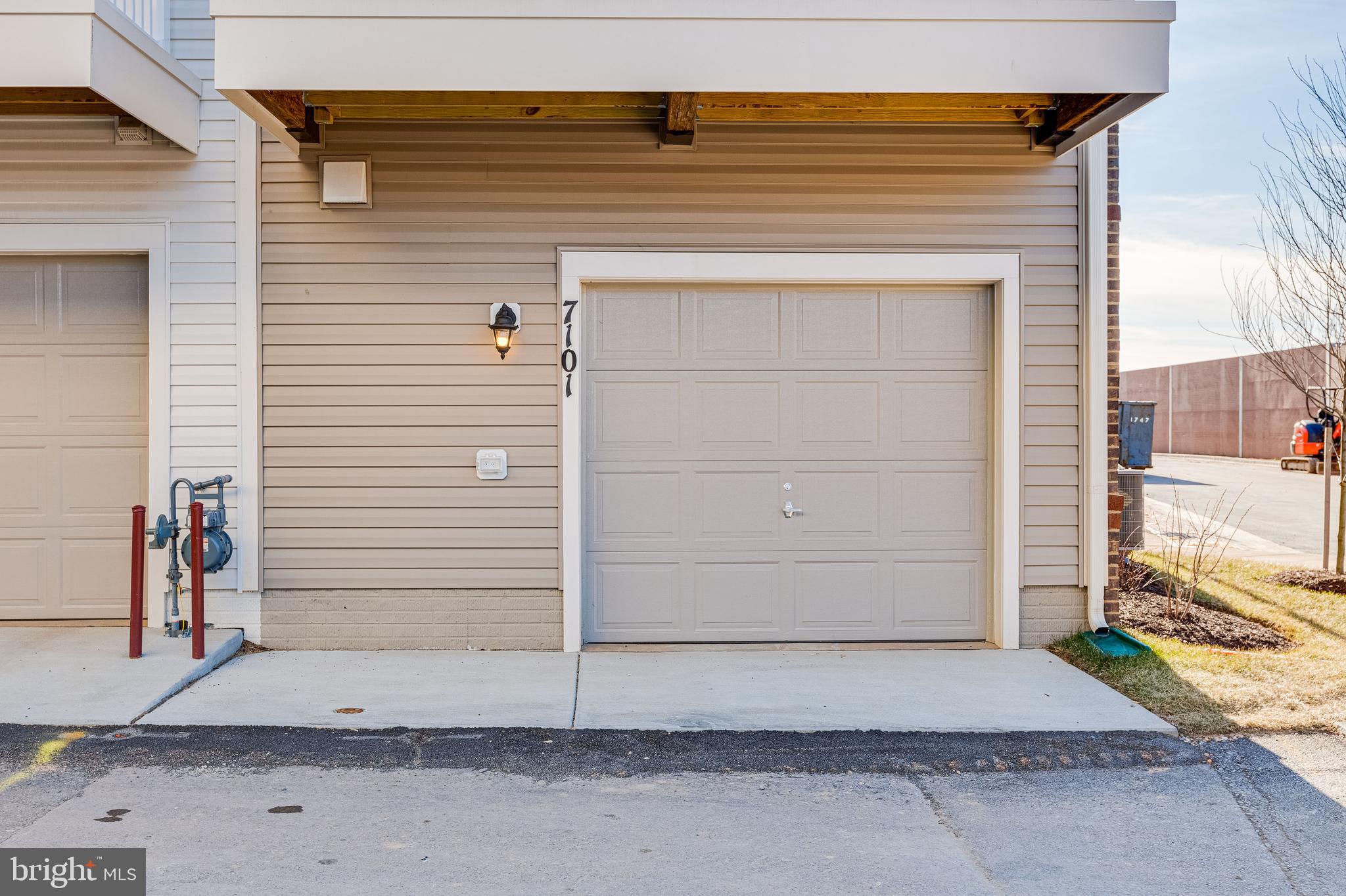 THE BRICK YARD - Residential Lease