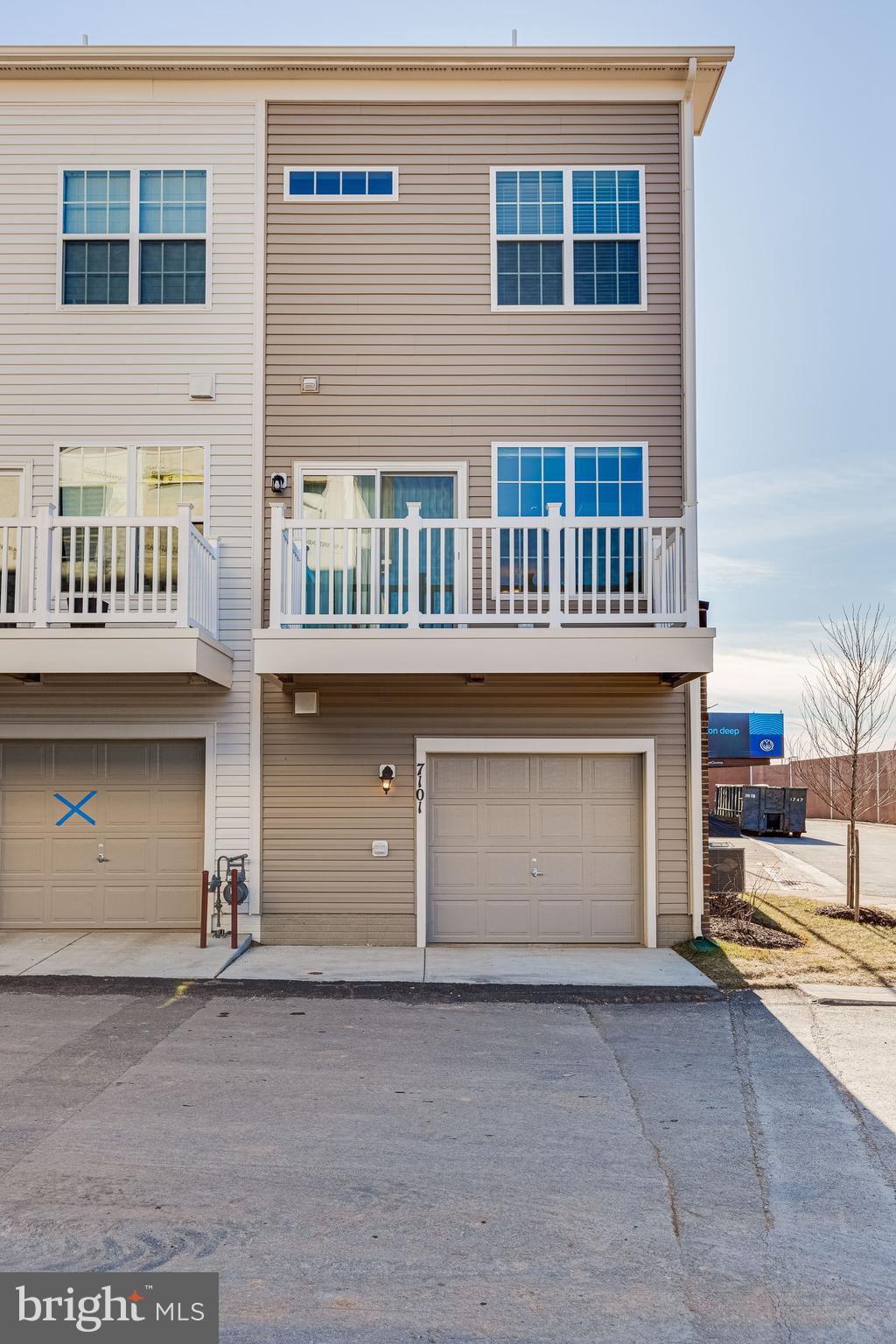 THE BRICK YARD - Residential Lease