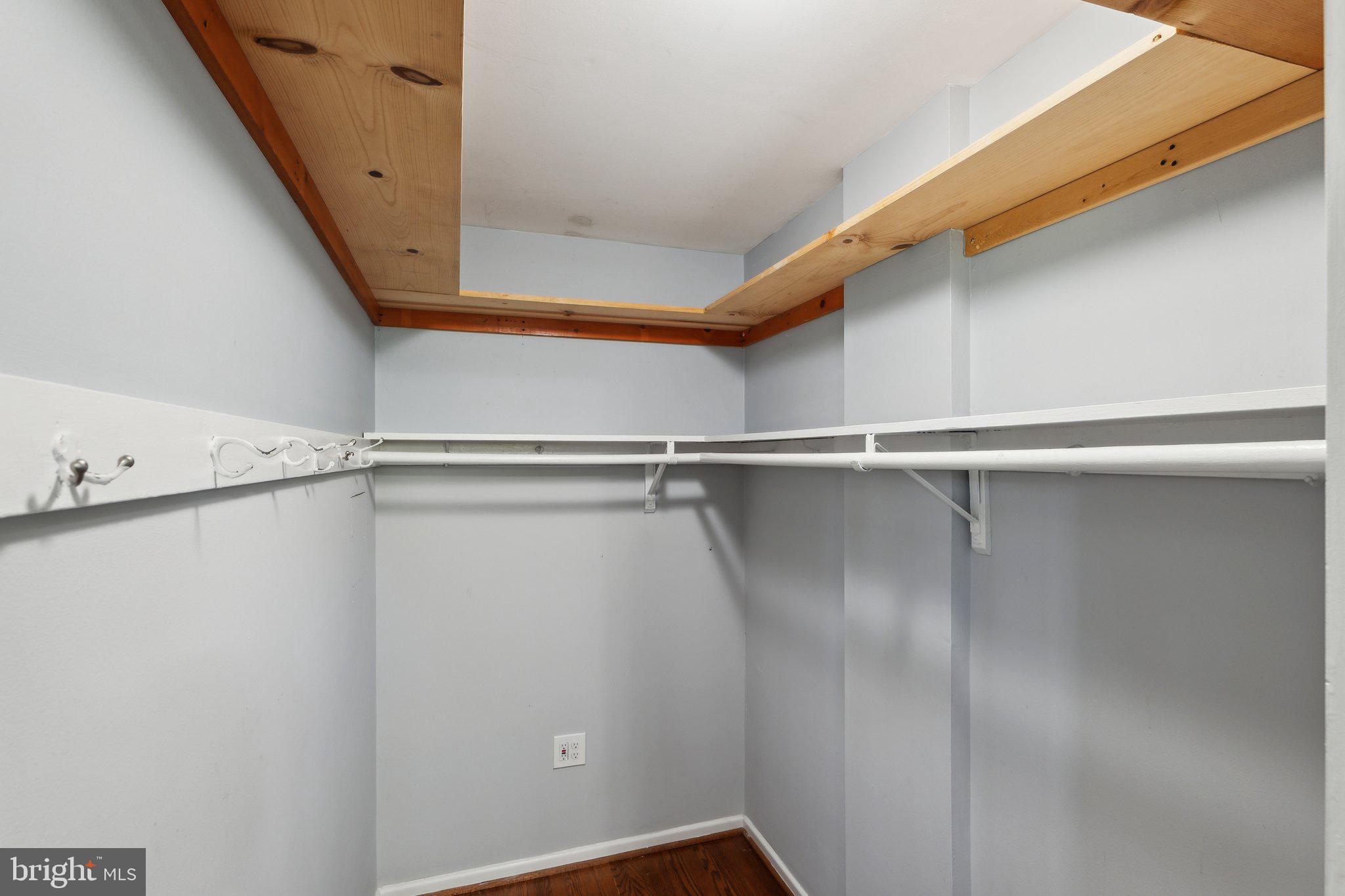 FRANKLIN KNOLLS - Residential