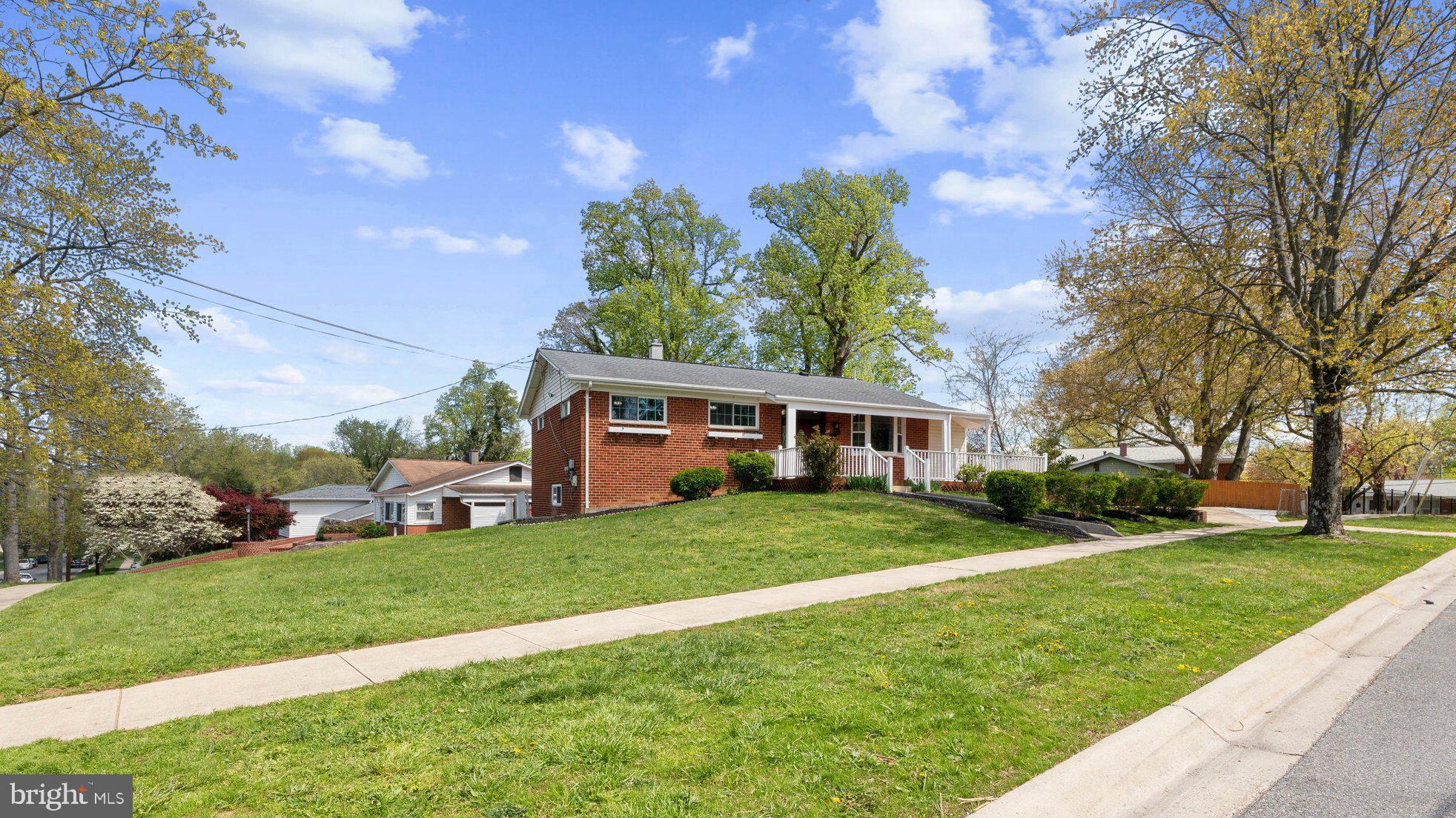 FRANKLIN KNOLLS - Residential