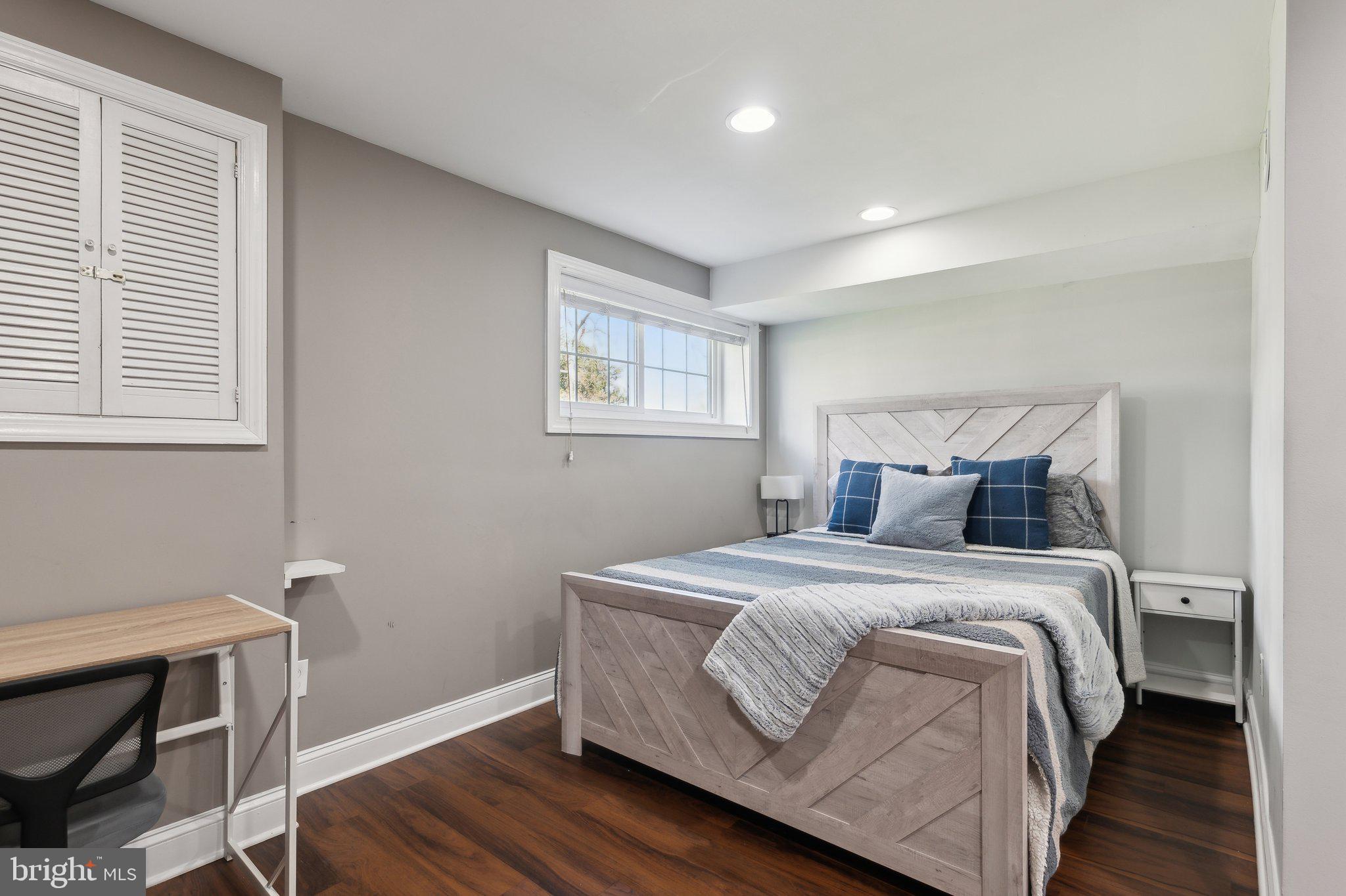 FRANKLIN KNOLLS - Residential