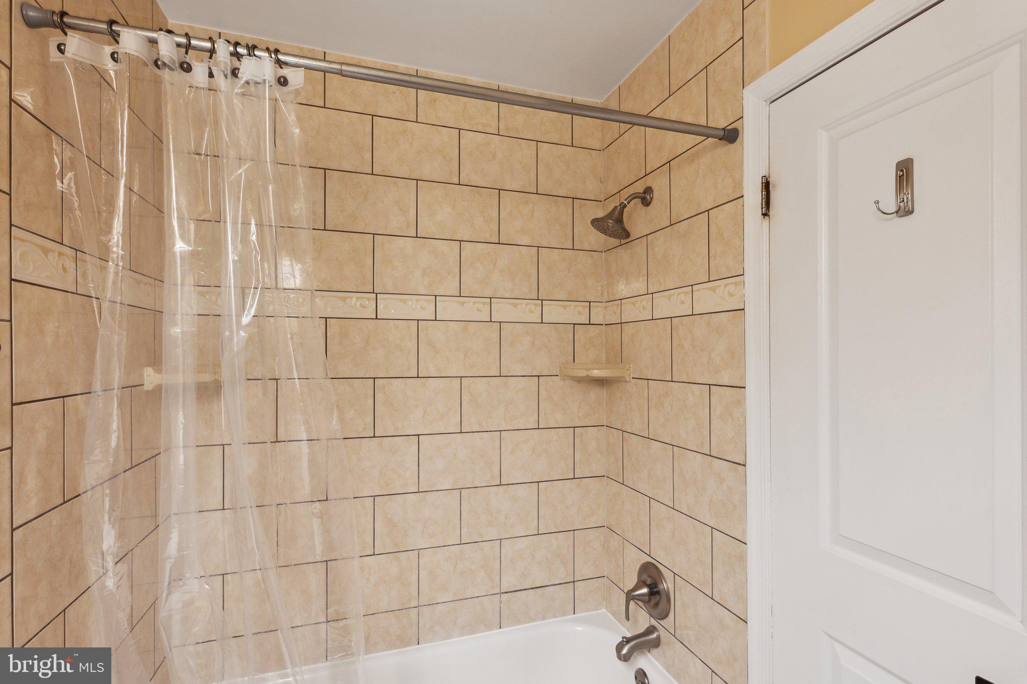 FRANKLIN KNOLLS - Residential