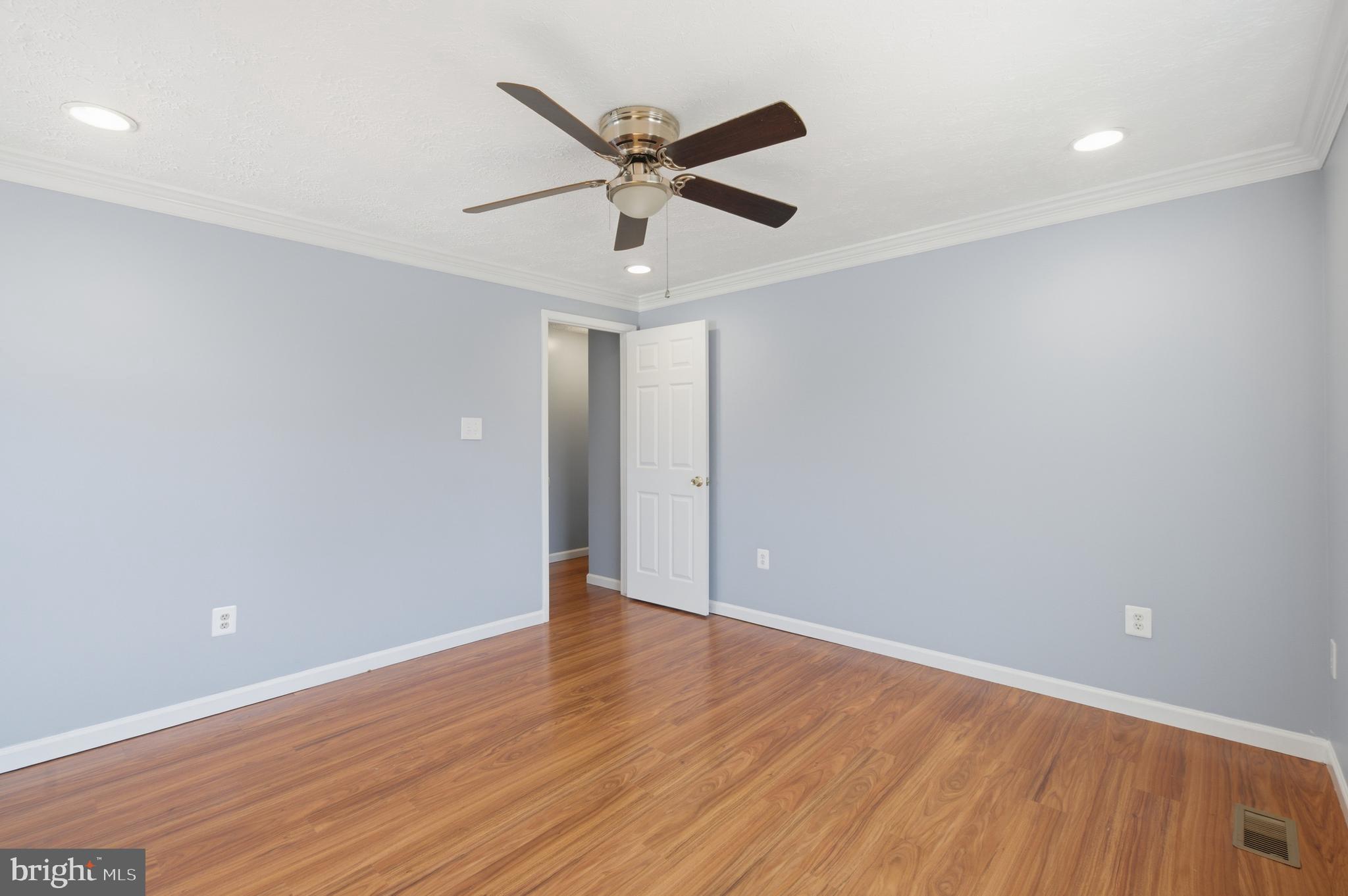 CONNEMARA HILLS - Residential