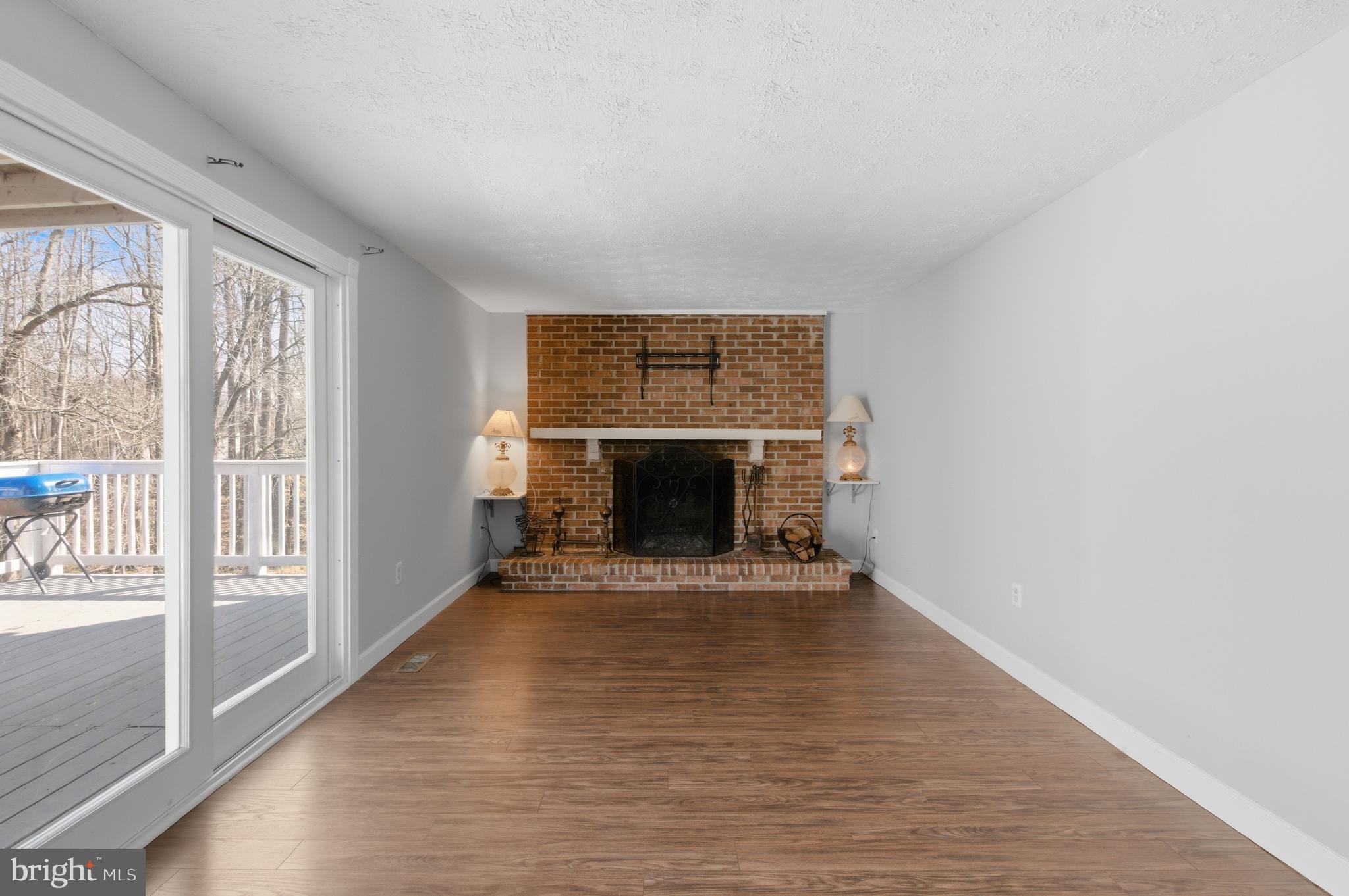 CONNEMARA HILLS - Residential